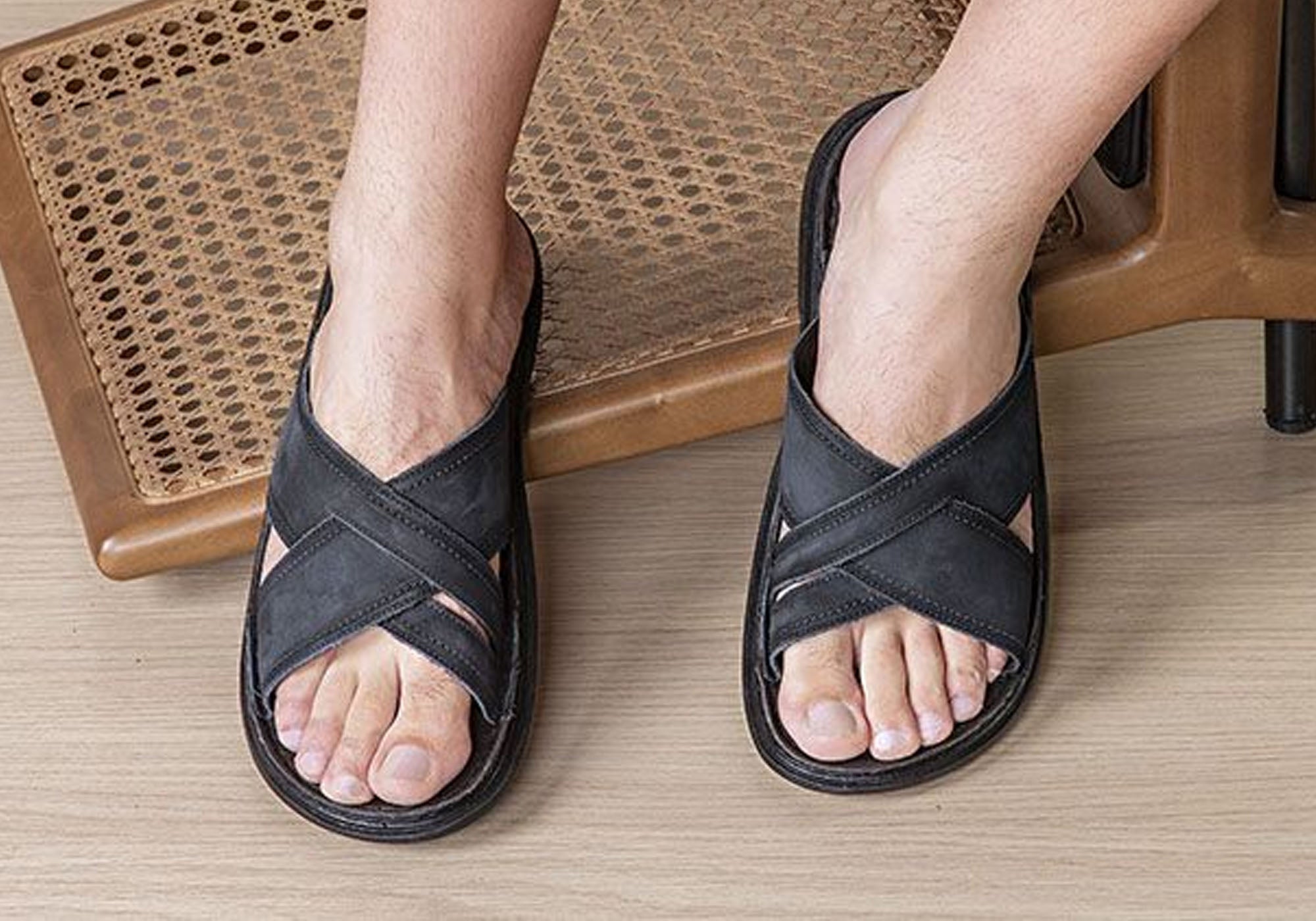 Savelli Kobes Men's Leather Comfort Slide Sandals - Handmade in Brazil - Premium Casual & Beach Footwear for Summer