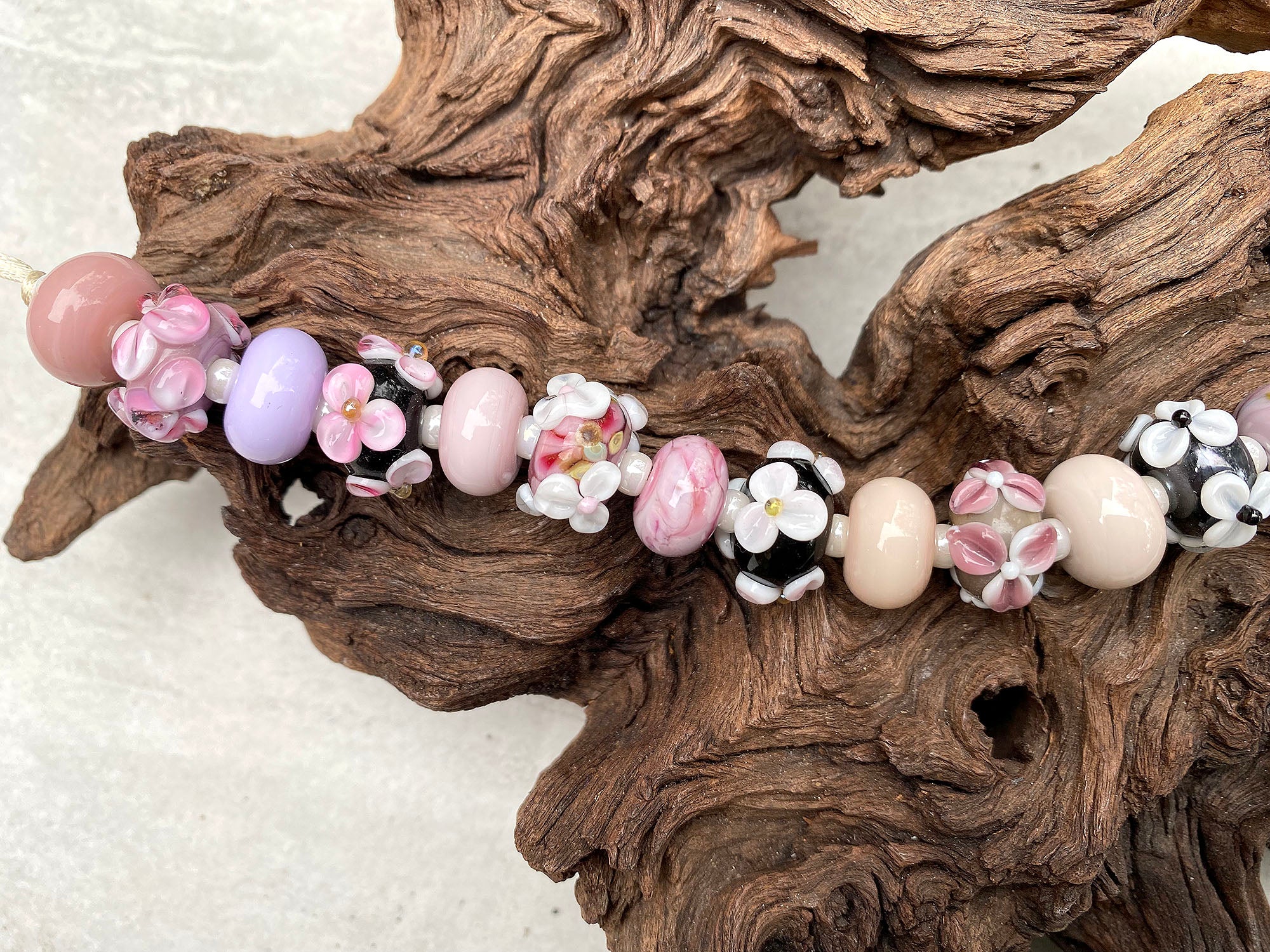 Pink Floral Lampwork Glass Beads Set for Jewelry Making - DIY Bracelets, Necklaces, and Earrings - Handmade Craft Supplies for Beading and Scrapbooking Projects