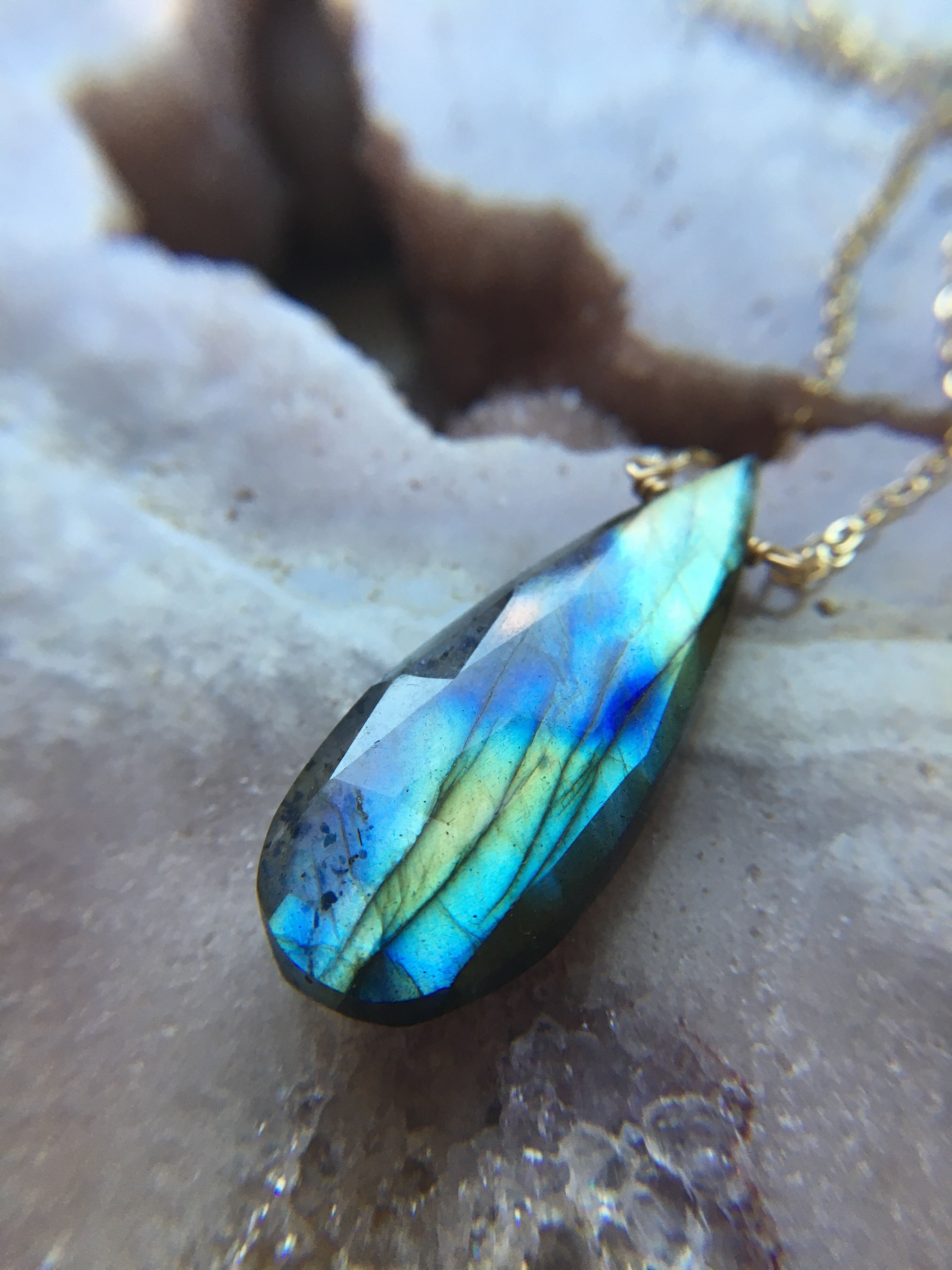 Labradorite Pendant Necklace - 14K Gold Filled or 925 Sterling Silver | Healing Crystal Jewelry for Women, Spiritual Protection & Energy Balancing
