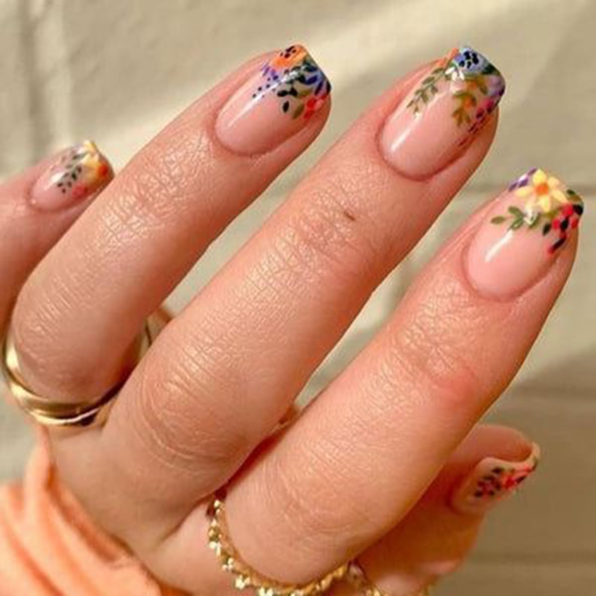 BFY Short Square Press on Nails - Yellow & Blue Floral Design with Green Leaf Accents | Glossy Acrylic Fake Nails Kit (24Pcs, 12 Sizes) | Natural Fit Manicure with Strong Glue | Perfect for Autumn, Halloween, Thanksgiving & Fall Weddings