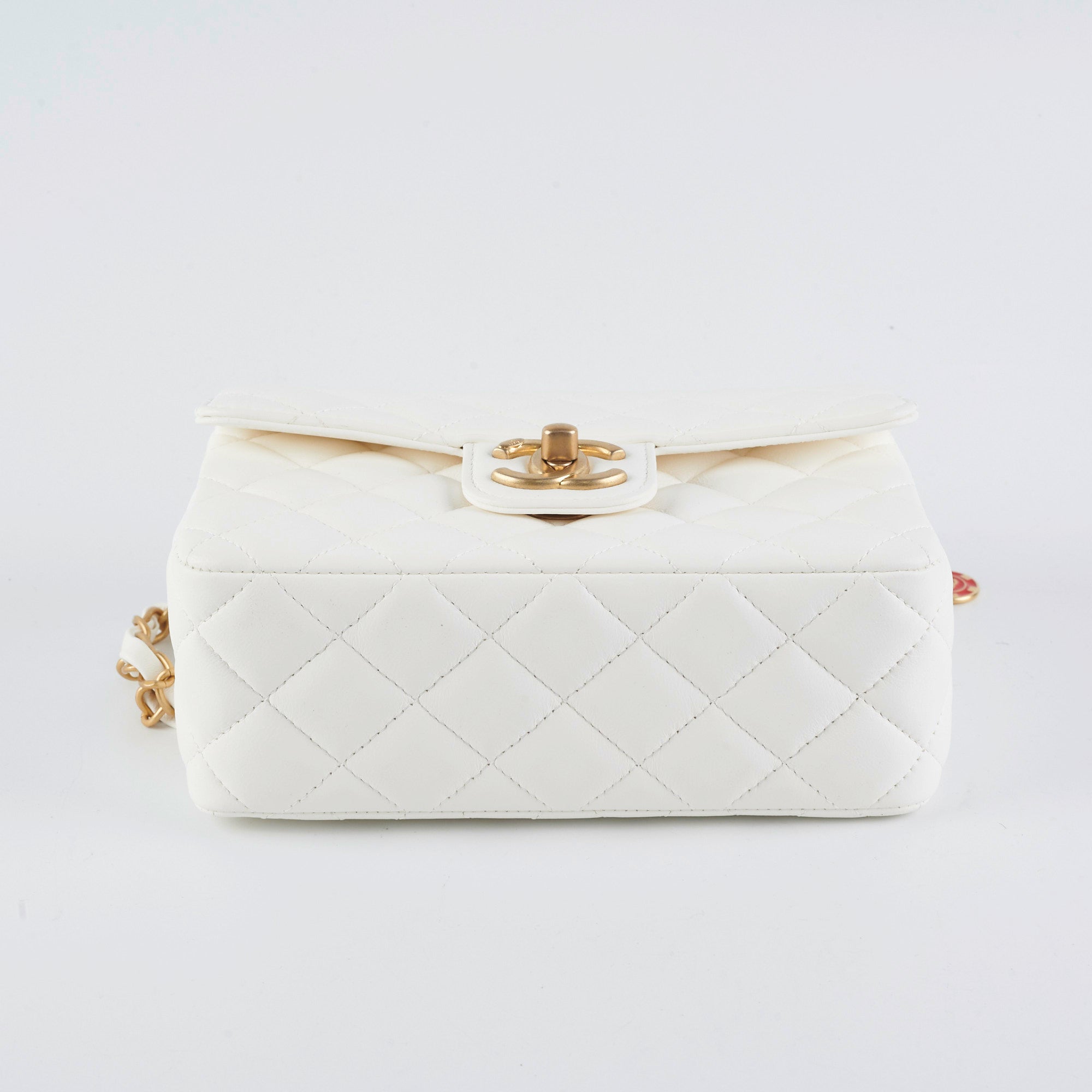 Chanel Classic Flap Bag in White - Luxury Designer Handbag for Women | Perfect for Parties, Weddings & Everyday Elegance