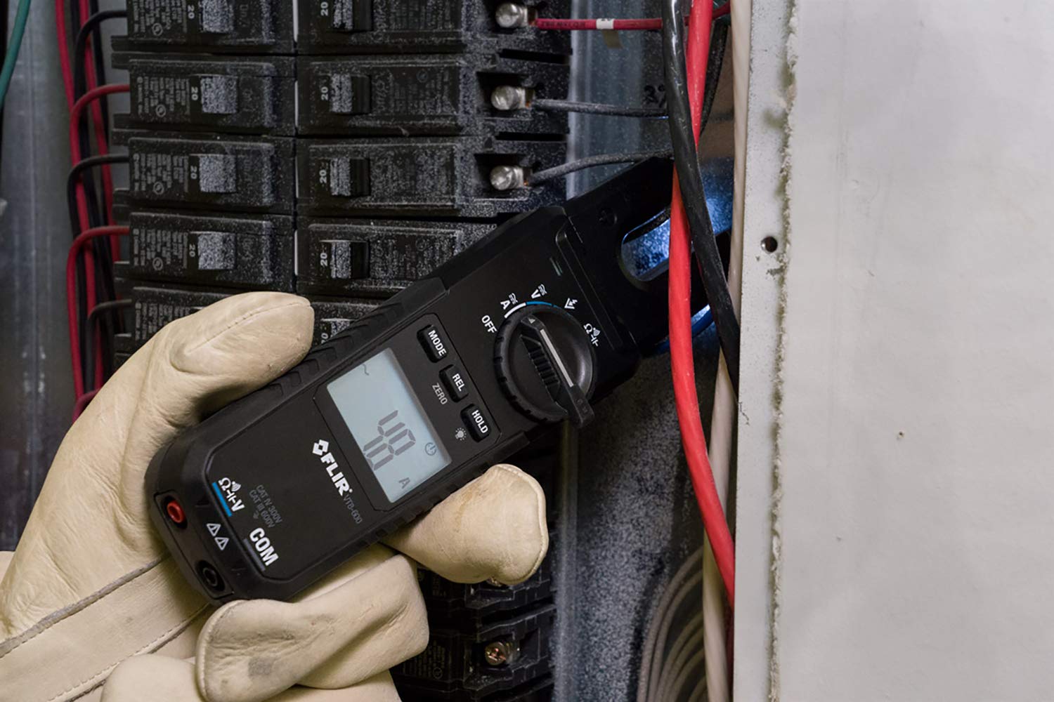 FLIR VT8-600 Voltage Tester - 600V/100A Open Jaw Clamp Meter for AC/DC Voltage, Continuity and Current Testing - Ideal for Electricians, HVAC Technicians and Industrial Maintenance