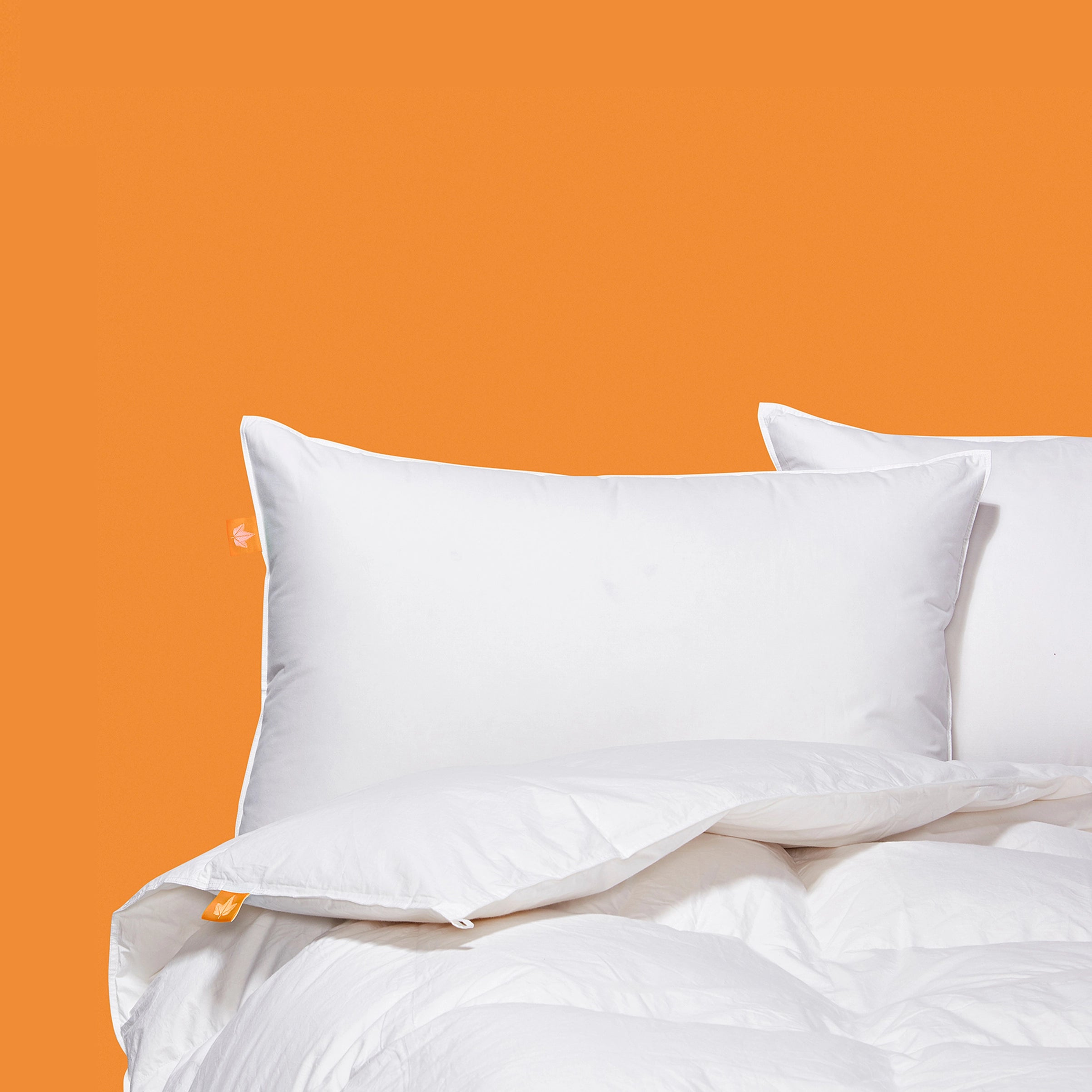 Premium White Goose Feather Pillow - Hypoallergenic & Supportive for Neck Pain - Perfect for Side Sleepers, Back Pain Relief & Luxury Bedding