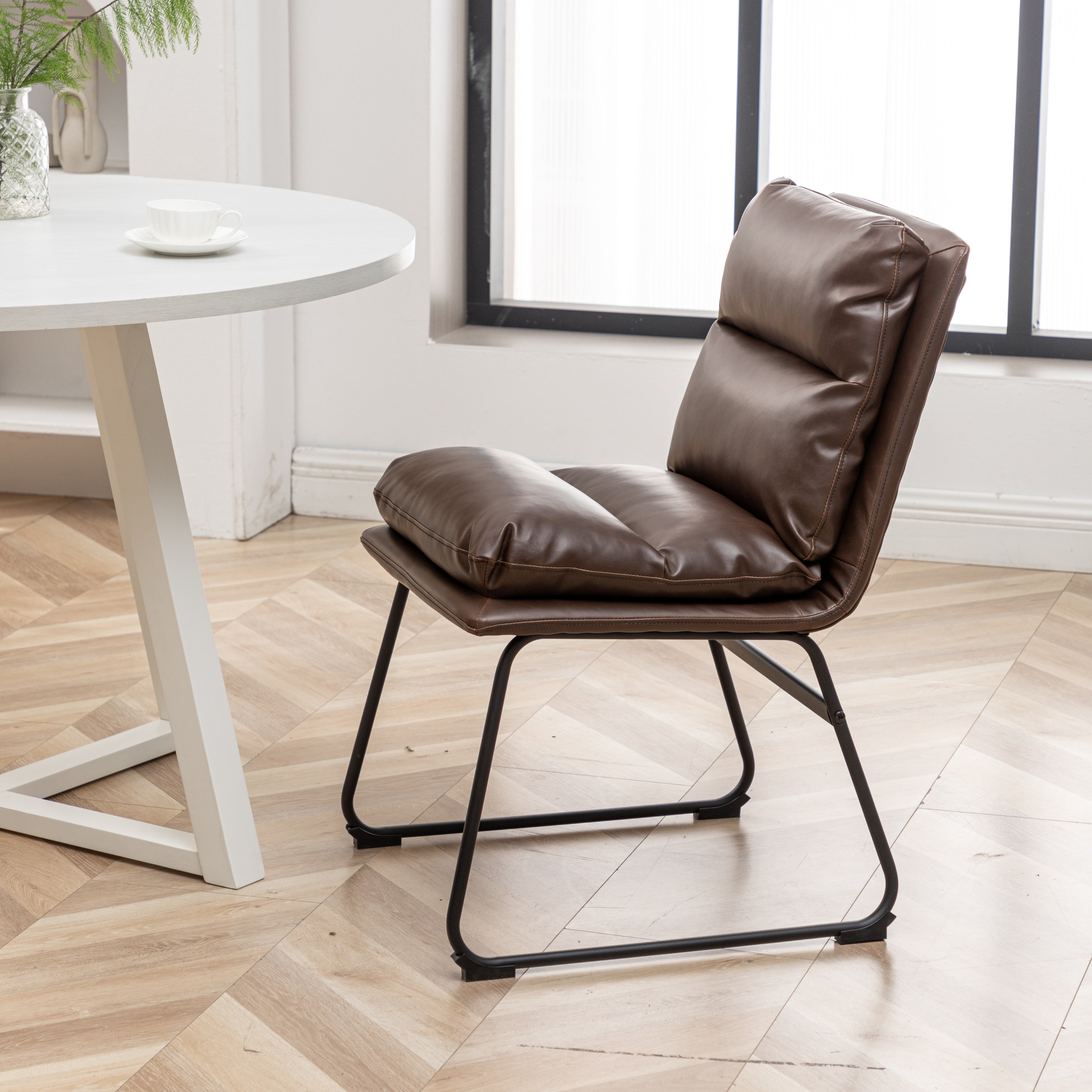 Roundhill Furniture Innes 5-Piece Round Dining Set with Trestle Table & 4 Stylish Chairs - Perfect for Small Spaces, Breakfast Nooks & Cozy Family Meals