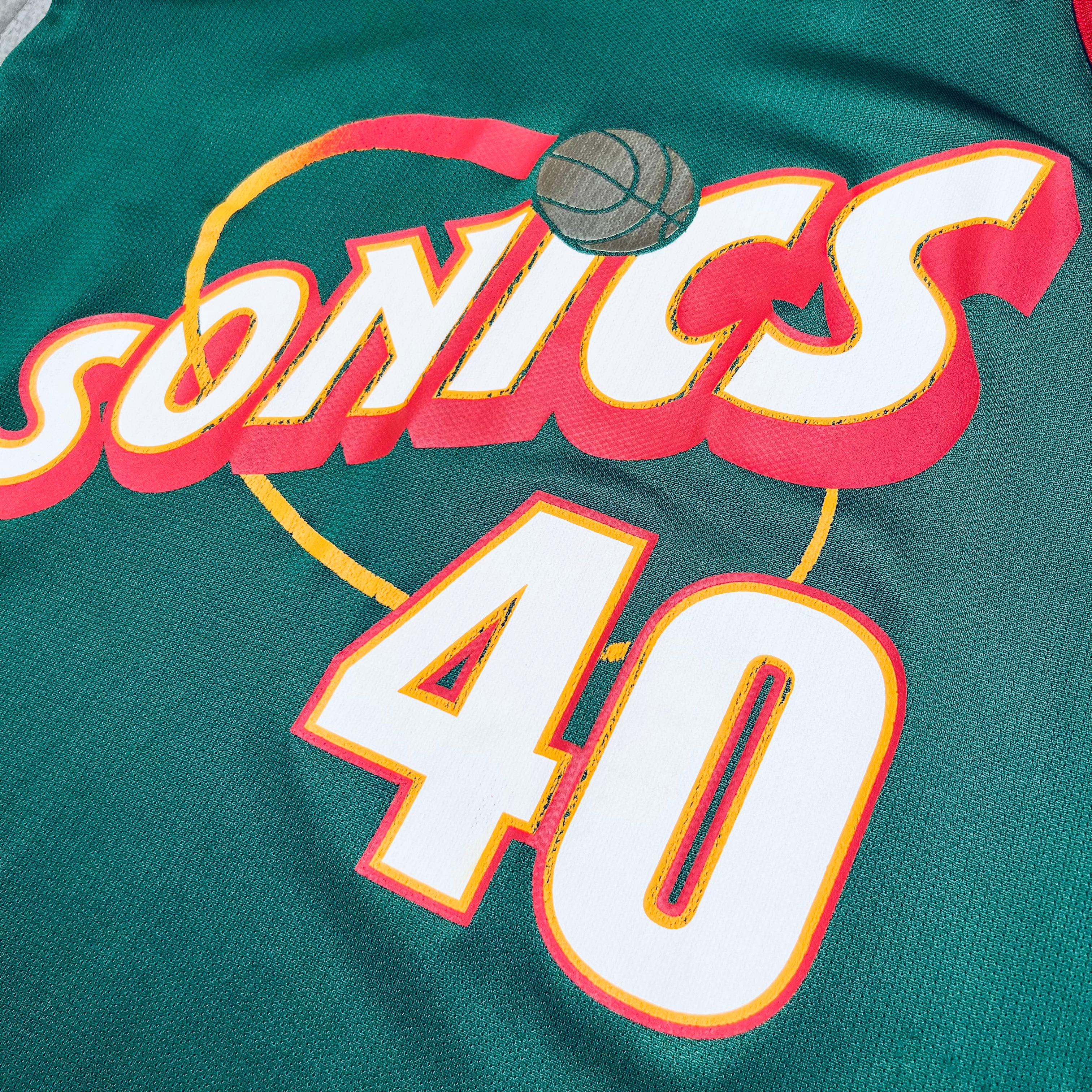 Shawn Kemp 1995/96 Seattle Supersonics NBA Championship Jersey - Men's Medium Replica Basketball Shirt for Fans & Collectors | Game Day, Cosplay & Sports Memorabilia Display