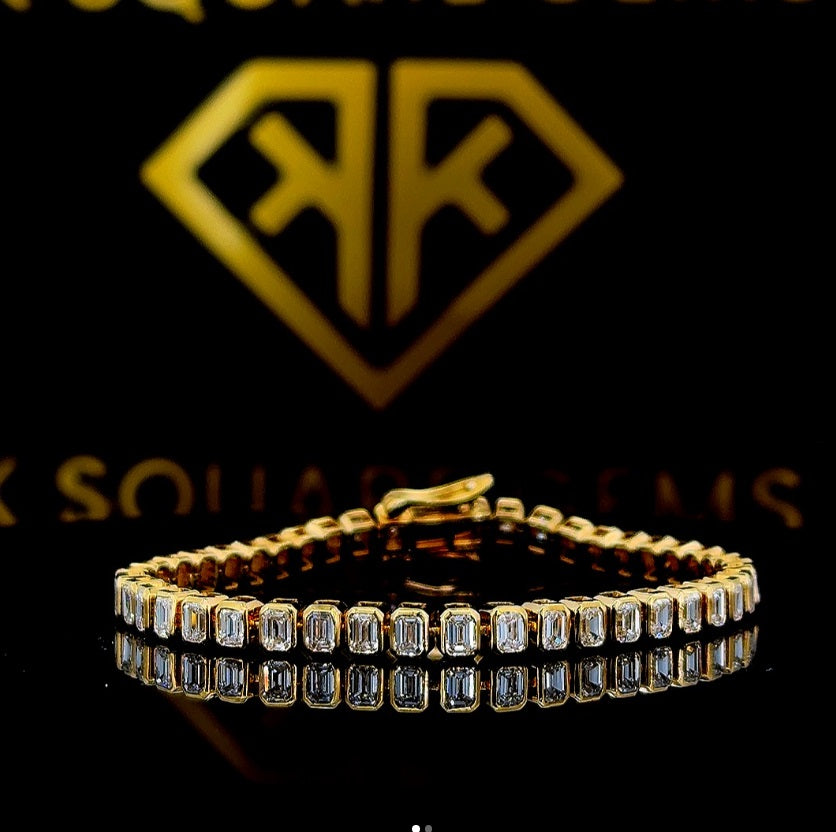 Moissanite Cuban Link Bracelet for Men & Women - Iced Out Diamond Cut Chain - Perfect for Parties, Weddings & Everyday Luxury
