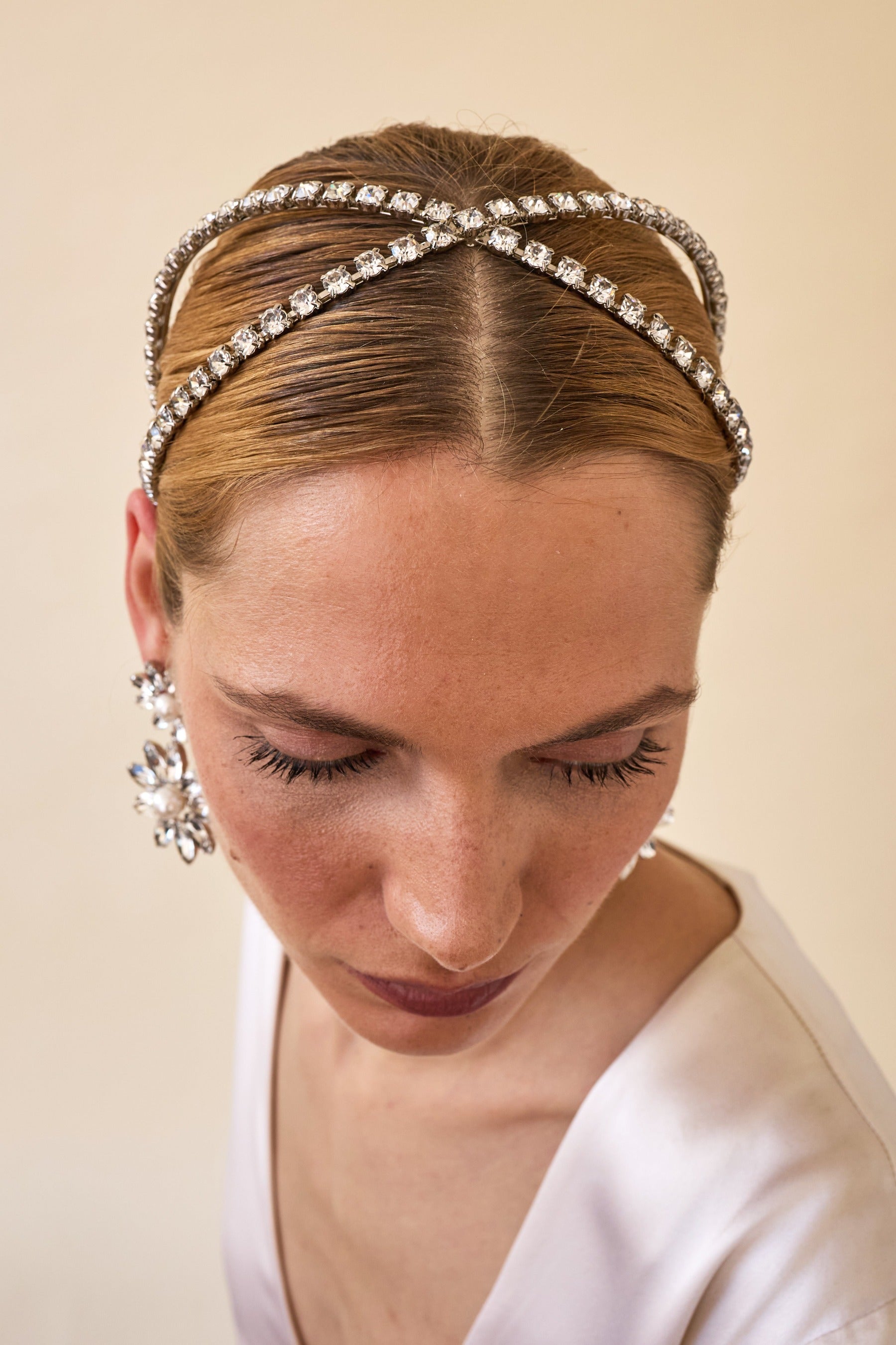 Exquisite Crystal Headband for Women - Elegant Rhinestone Hair Accessories for Parties, Weddings & Special Occasions