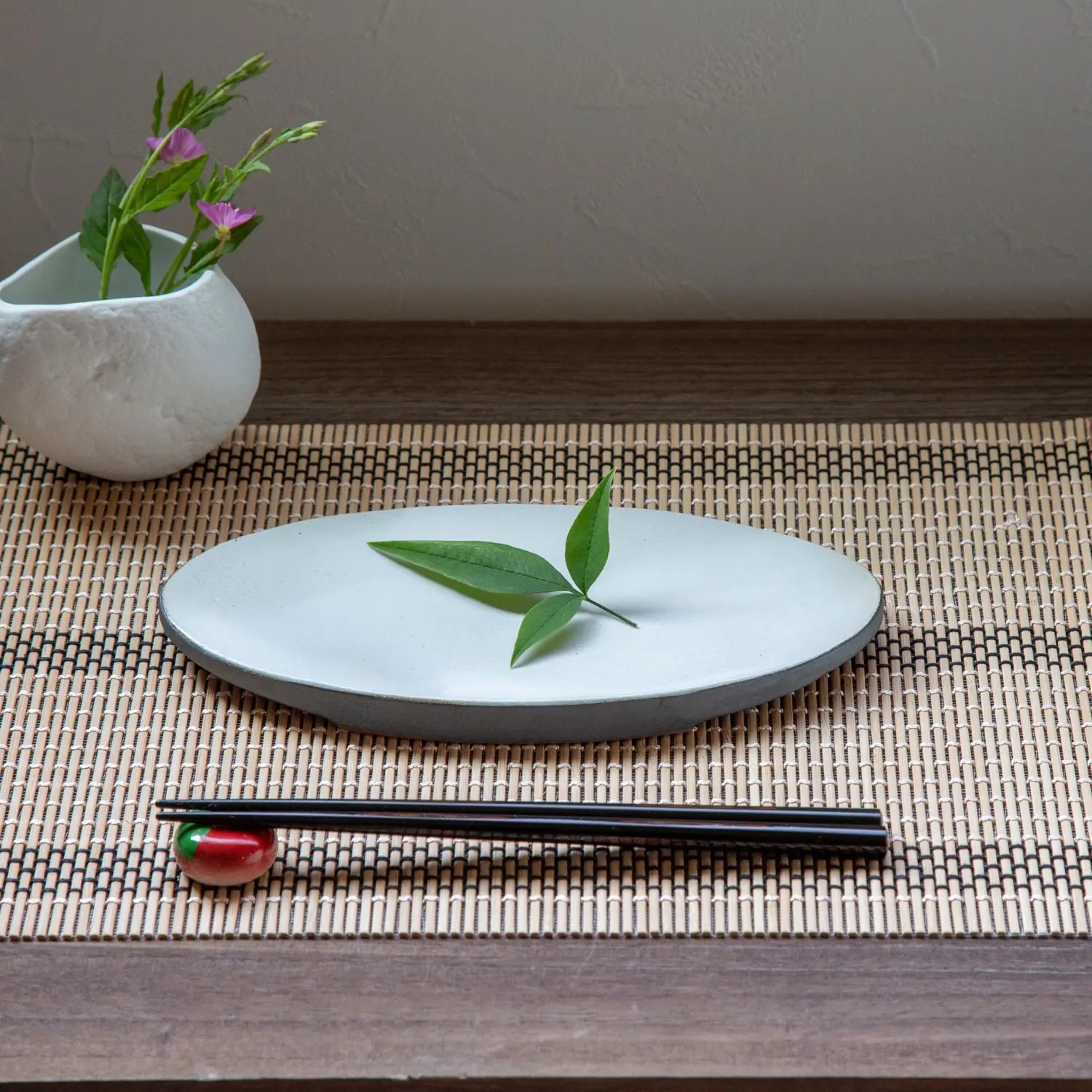 Marumi Yasuda Kawara Tsuki Ceramic Flat Oval Plate - Handmade Japanese Dinnerware for Sushi, Appetizers & Desserts | Elegant Table Setting for Home & Restaurant Use