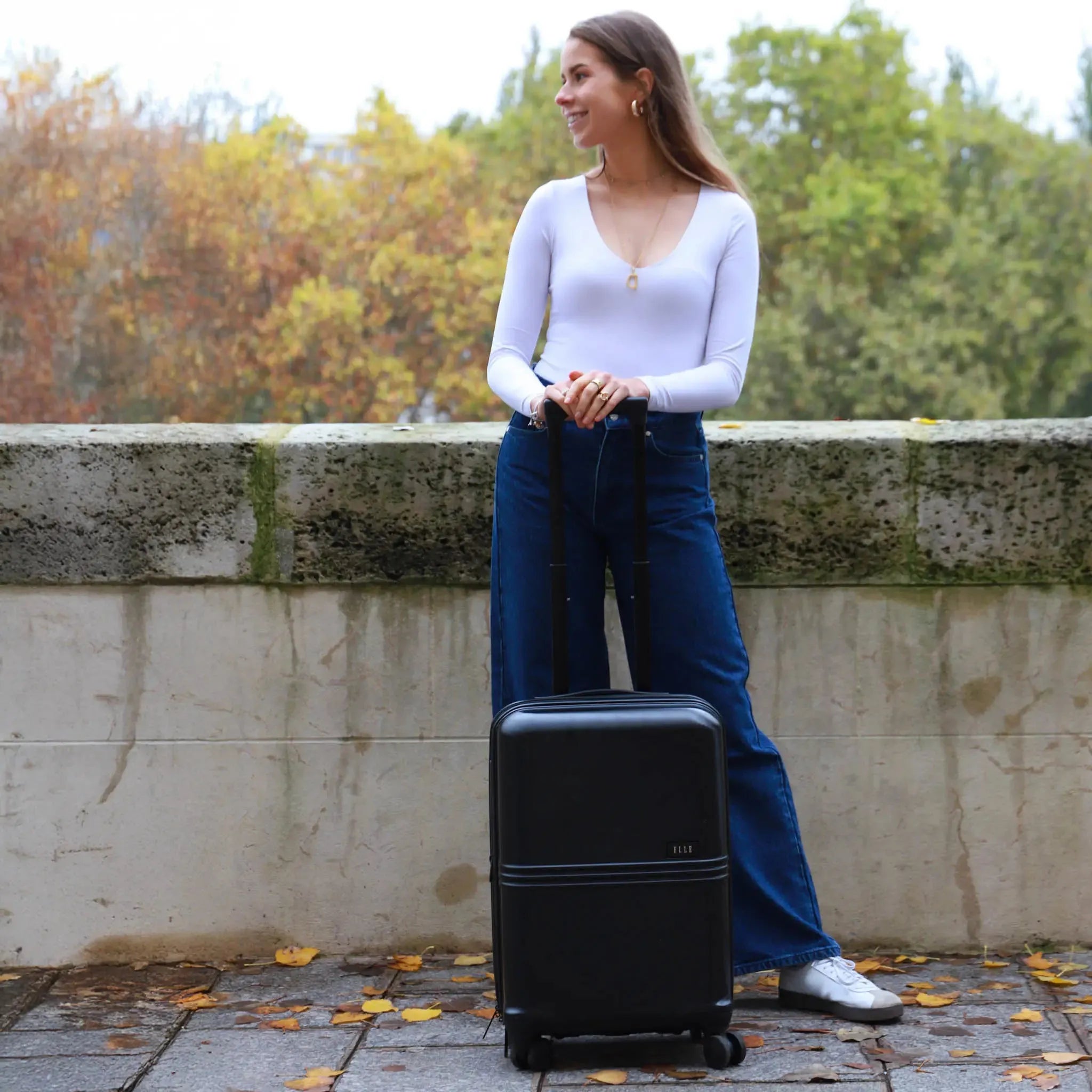 3-Piece Expandable Polycarbonate Luggage Set - Lightweight Durable Suitcase for Travel, Business & Vacation - TSA Lock & 360° Spinner Wheels (Black) | Perfect for International Flights, Family Trips & Business Travel