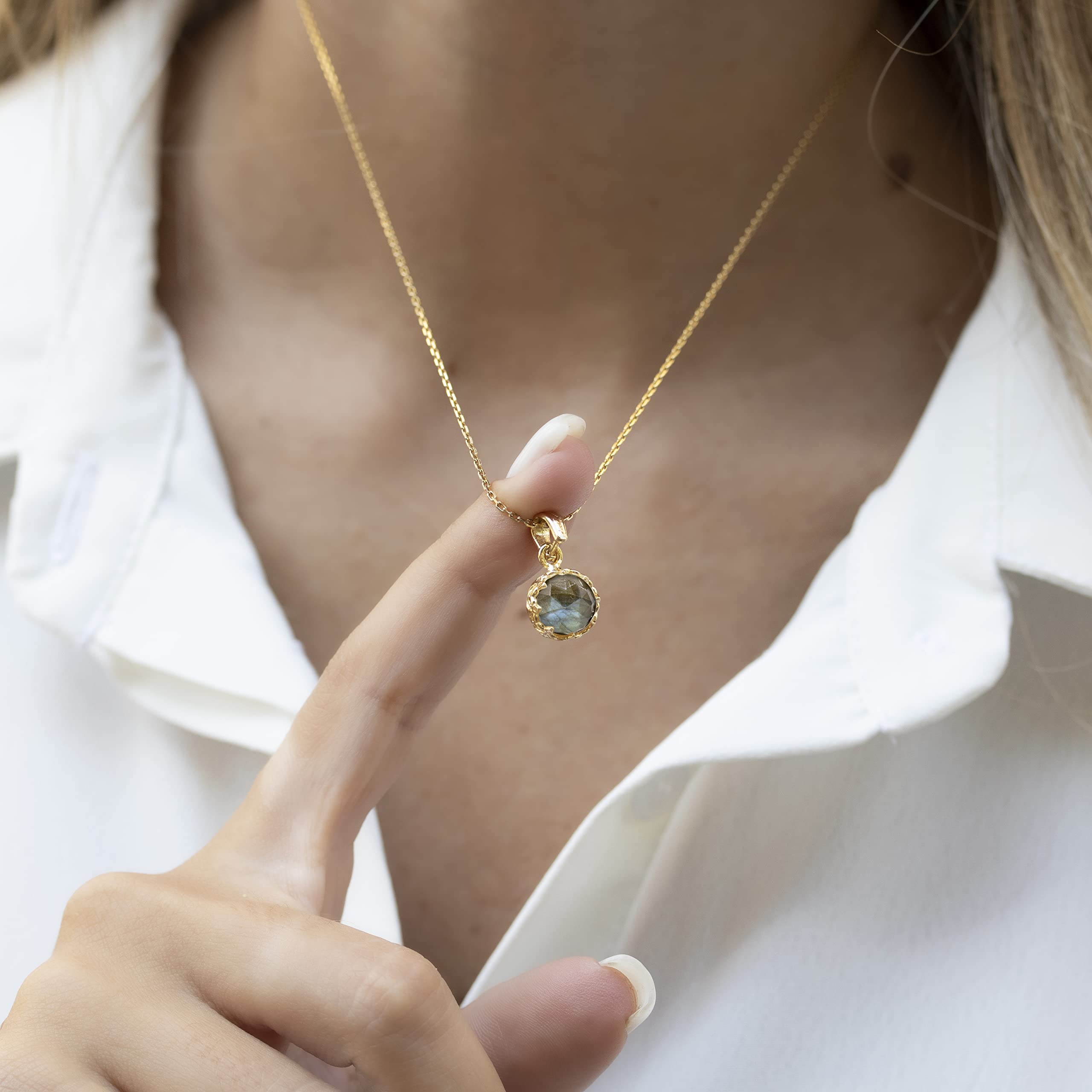 14K Gold Plated Labradorite Necklace for Women - Elegant 925 Sterling Silver Birthstone Pendant - Minimalist Gold Jewelry for Everyday Wear, Gifts & Special Occasions