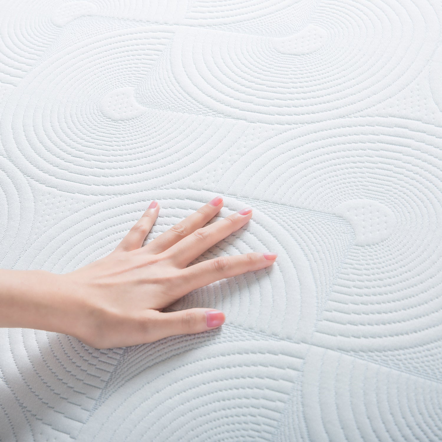 Zinus 5 Inch Tri-Fold Cooling Gel Memory Foam Mattress - Queen Size, Pressure Relief & Breathable for Guest Beds, Camping & Small Spaces