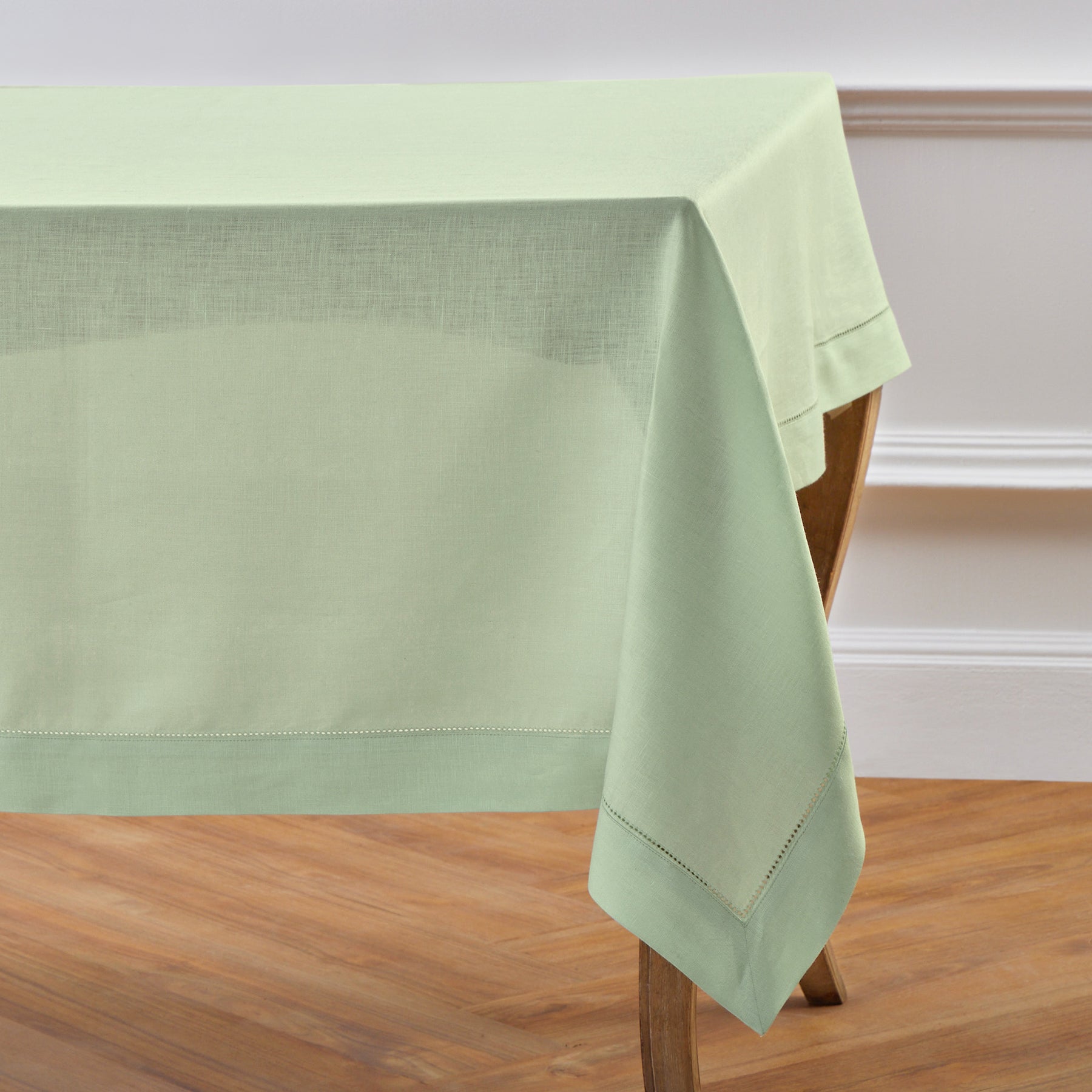 Elegant Classic Hemstitch Tablecloth - Premium Cotton Linen Dining Table Cover for Formal Dinners & Special Occasions