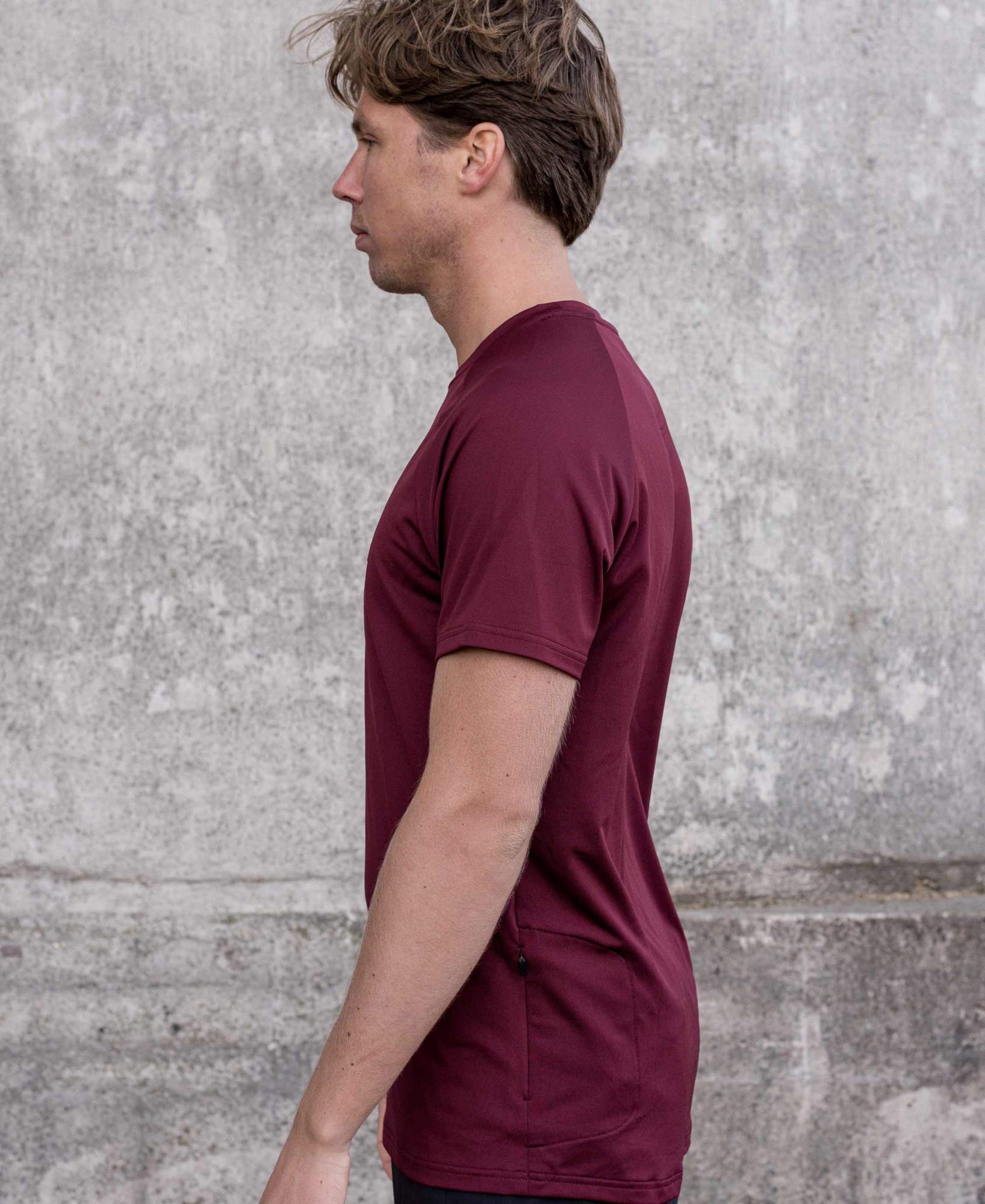 POC Men's Reform Enduro Tee - Breathable Cycling Jersey for Mountain Biking & Enduro Racing - Perfect for Trail Rides and Outdoor Adventures
