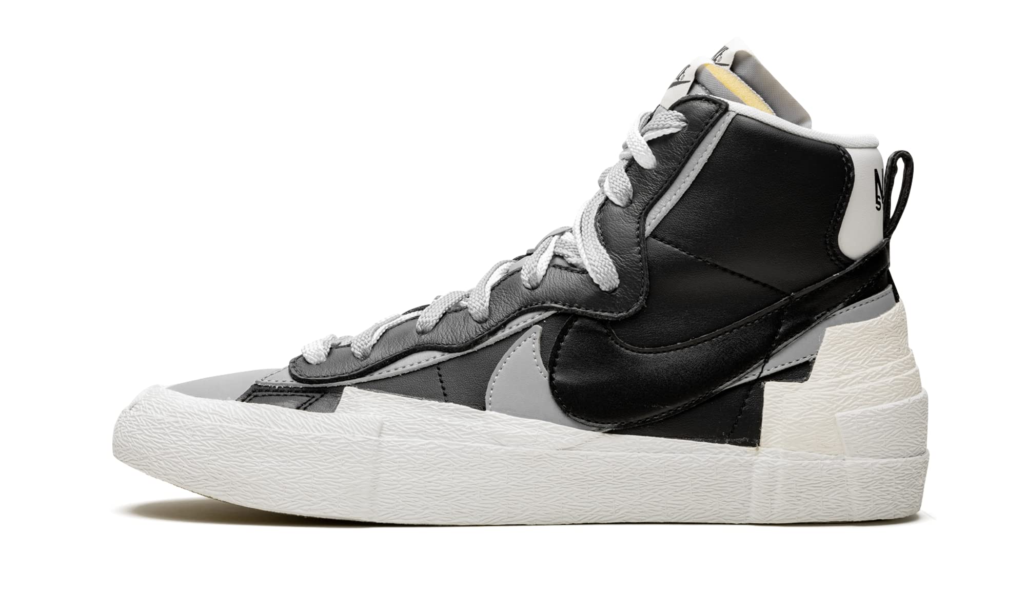 Nike Blazer Mid Sacai Men's Sneakers - Retro High-Top Basketball Shoes for Casual Wear & Street Style Fashion