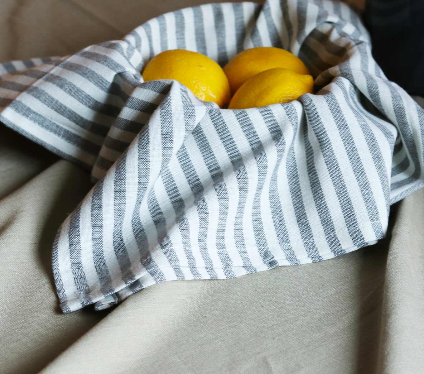 Premium Cotton Tea Towel Set of 2 - Super Absorbent Kitchen Dish Towels for Drying Dishes, Glassware & Countertops - Ideal for Baking, Cooking & Cleaning