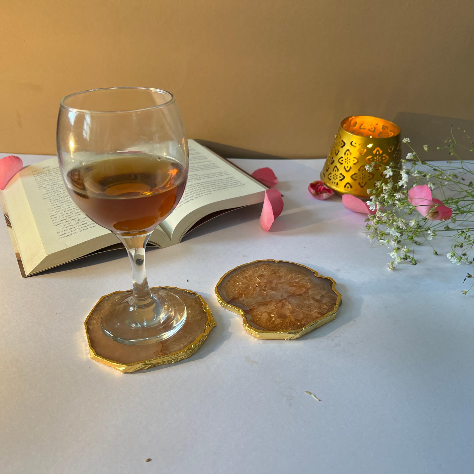 Premium Agate Stone Coasters Set of 2 - Gold Plated Drink Coasters for Coffee, Tea, Beer & Hot Pots - Elegant Table Protectors for Dining, Bar & Home Decor (Brown) - Perfect for Parties, Gifts & Daily Use