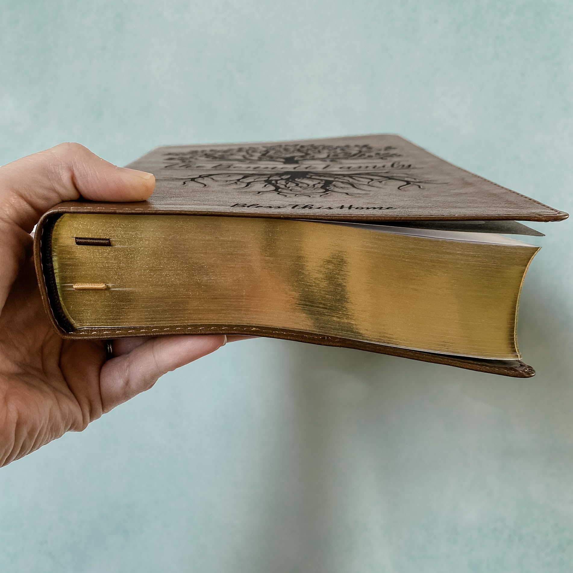 NKJV Family Tree Wide Margin Bible - Personalized Custom Illustration with Your Family Name & Date - Perfect Gift for Weddings, Baptisms, Graduations & Birthdays - Ideal for Family Devotions, Heirloom Keepsakes & Special Occasions