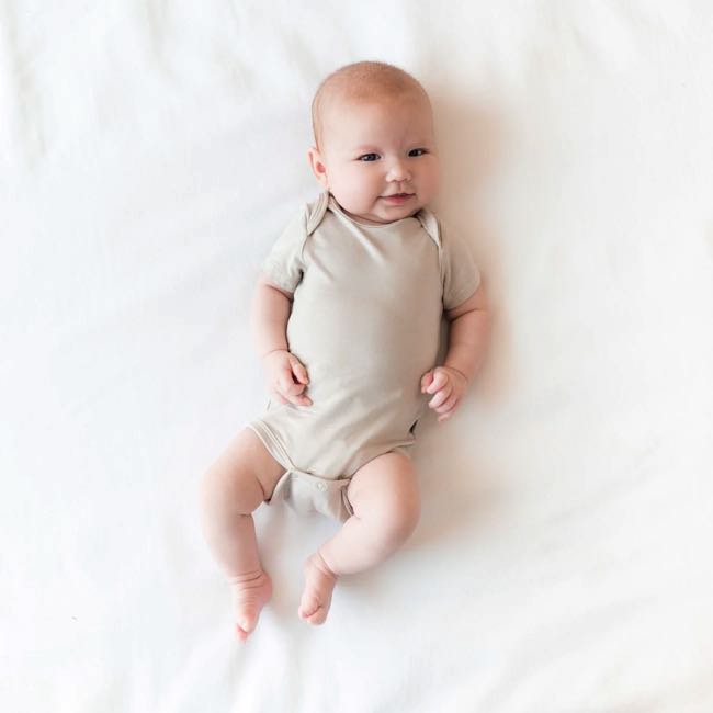 Kyte Baby Organic Cotton Short Sleeve Bodysuit - Soft Baby Onesie for Boys & Girls | Perfect for Playtime, Daycare & Comfortable Everyday Wear (Oat)