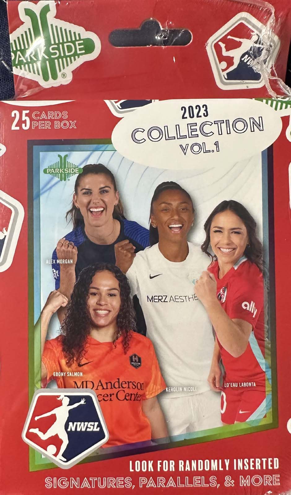 2023 NWSL Women’s Soccer Trading Cards - Factory Sealed Box of 25 Cards with Rookies, Parallels, Inserts & Autographs | Collectible Sports Cards for Soccer Fans & Card Collectors | Perfect for Trading, Gifting & Display