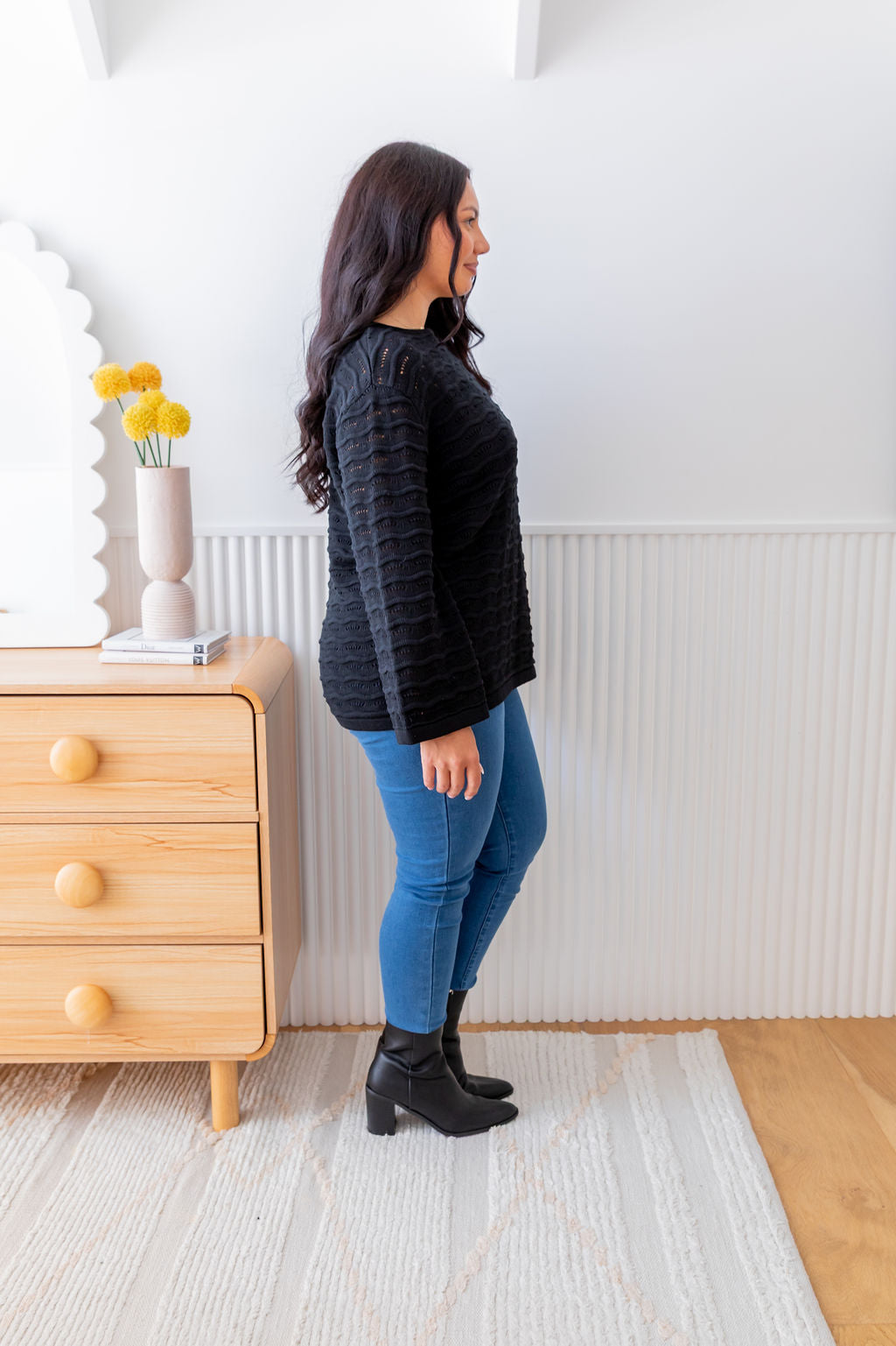 Black Waves Knit Sweater - Soft & Stylish Women's Pullover for Casual Wear & Layering