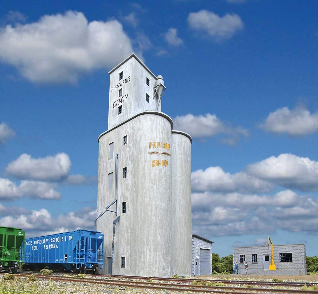 Walthers Cornerstone Prairie COOP Train Model Kit - HO Scale Building for Model Railroad & Train Layouts - Perfect for Scenery, Dioramas & Collectors