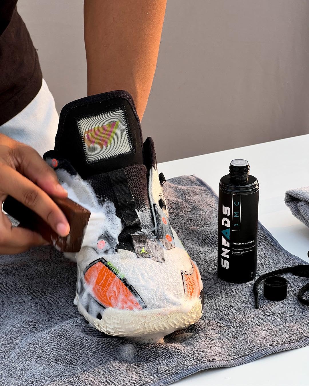 Premium Shoe Cleaning Kit for Sneakers - Quick & Effective Shoe Cleaner with Medium Bristle Brush & Cleaning Solution | White Shoe Care Set for Men & Women | Perfect for Daily Cleaning, Sneaker Maintenance & Shoe Restoration