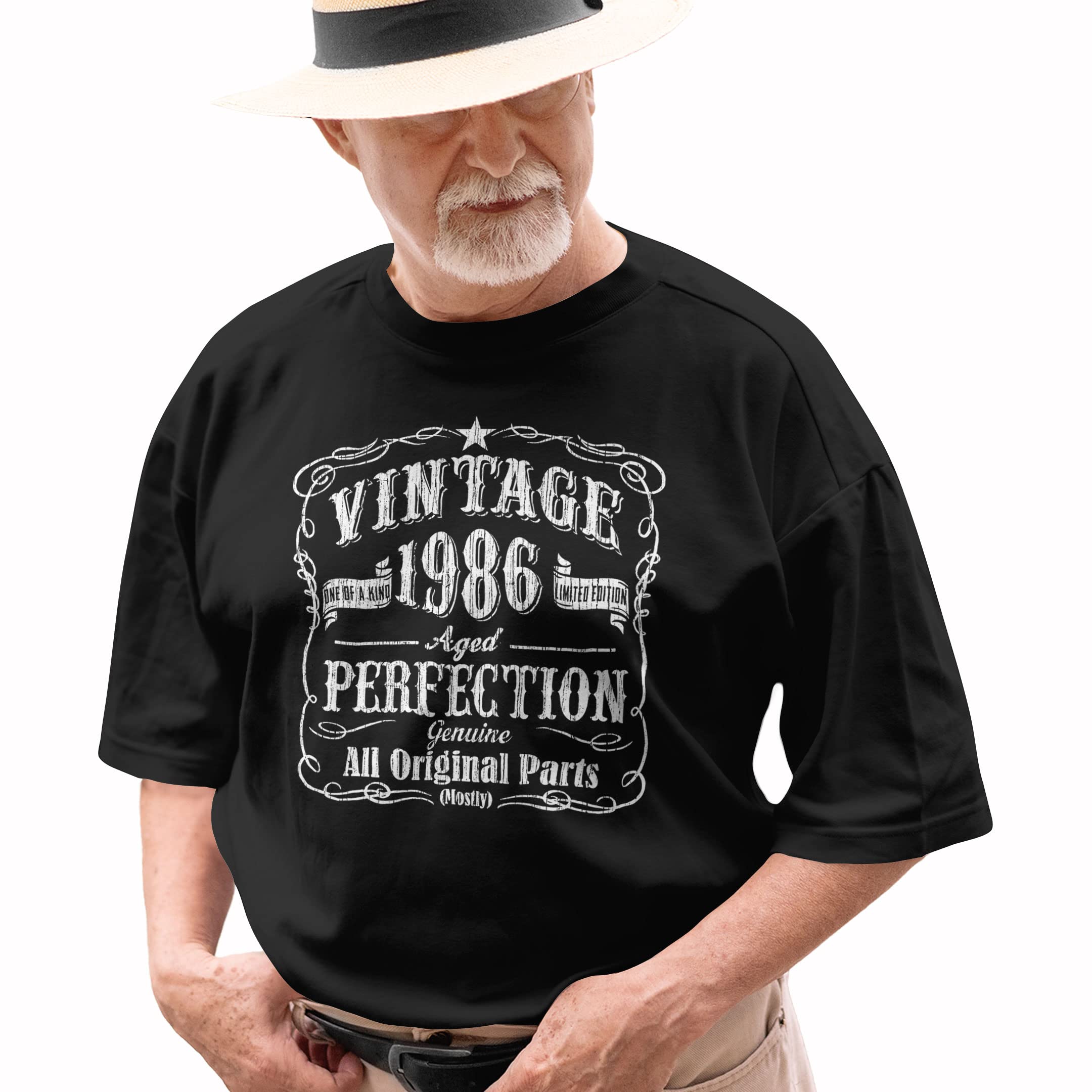 Vintage 1980s Retro T-Shirt for Men's 42nd Birthday - Cool 40 Year Old Birthday Gift Idea - Perfect for Parties, Casual Wear & Nostalgic Fashion