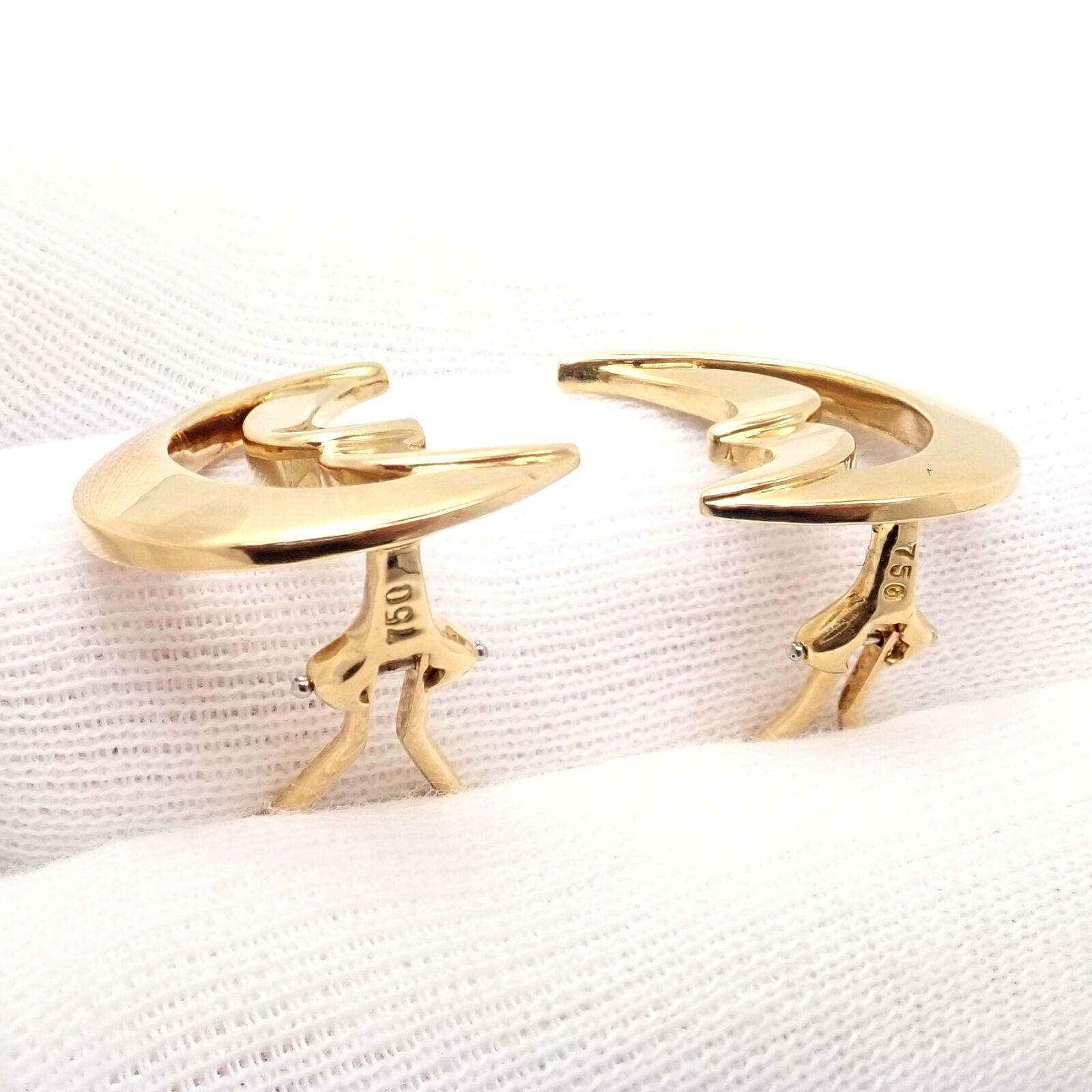 Authentic Tiffany & Co Picasso 18K Yellow Gold Crescent Moon Large Hoop Earrings - Perfect for Weddings, Parties & Special Occasions