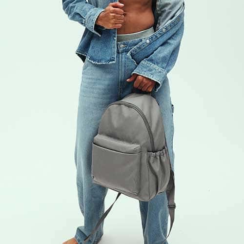 The BÉISics Backpack - Stylish Grey Laptop Backpack for Women & Men | Water-Resistant Travel Backpack for Work, School & Commuting