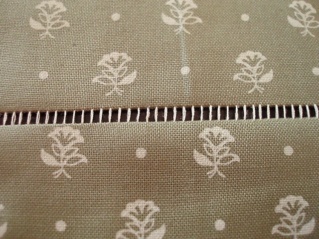 Vintage Original Singer Hemstitching Veiling Attachment - Newer Style for Sewing Machines | Perfect for Lace, Embroidery & Vintage Fabric Projects