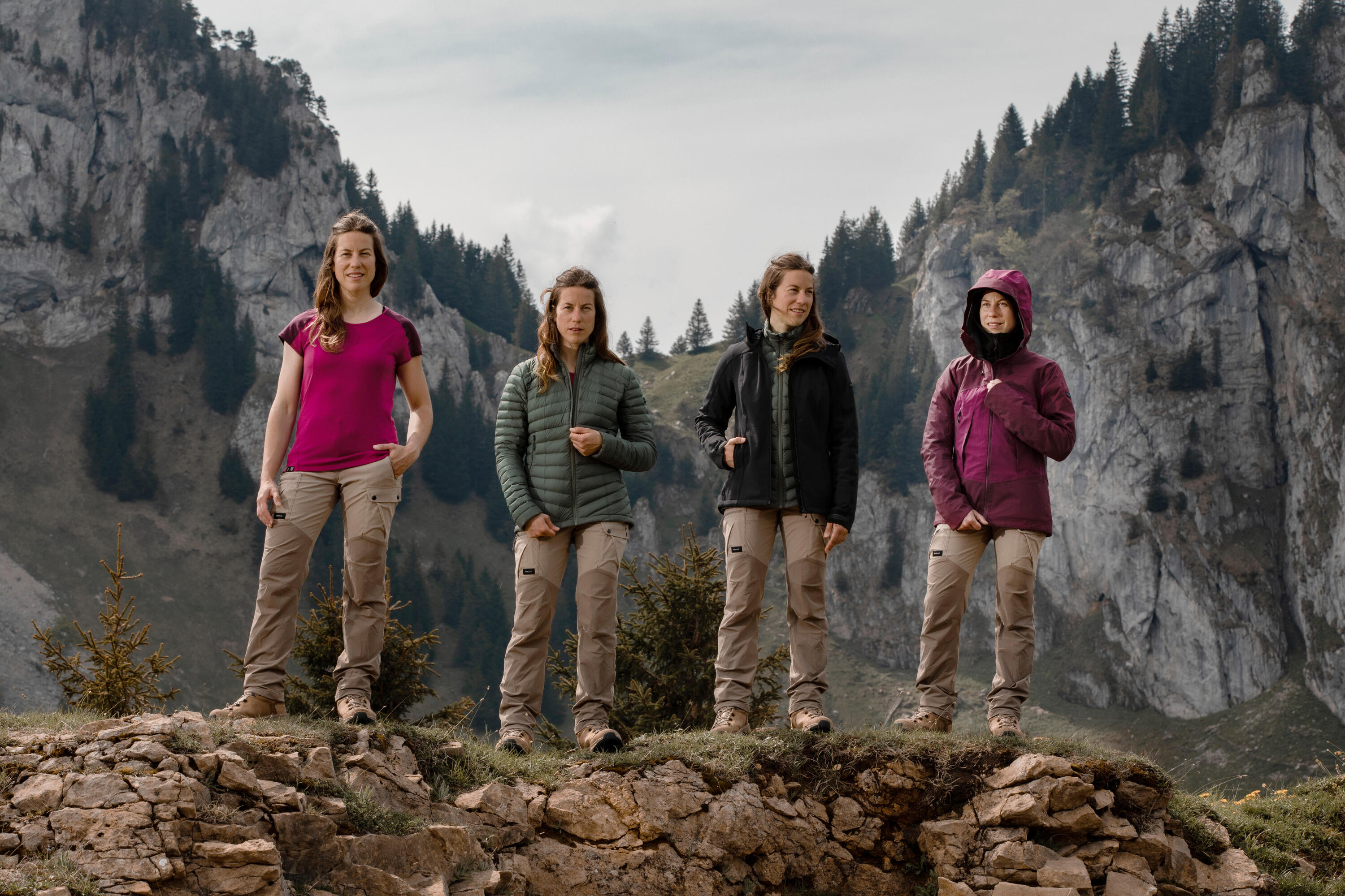 Forclaz Women's MT500 Windproof Warm Softshell Jacket - Lightweight Hiking & Outdoor Activities