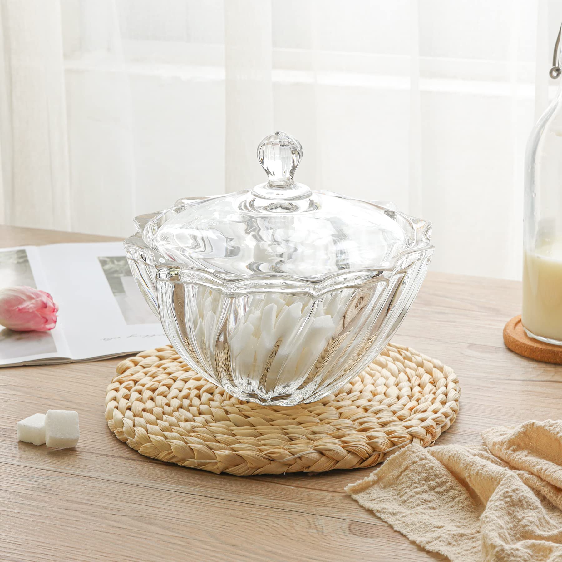 ComSaf Large Glass Candy Dish with Lid - Clear Covered Candy Bowl & Crystal Candy Jar for Home, Kitchen, Office - Decorative Candy Server for Parties, Weddings & Holidays (Set of 1)