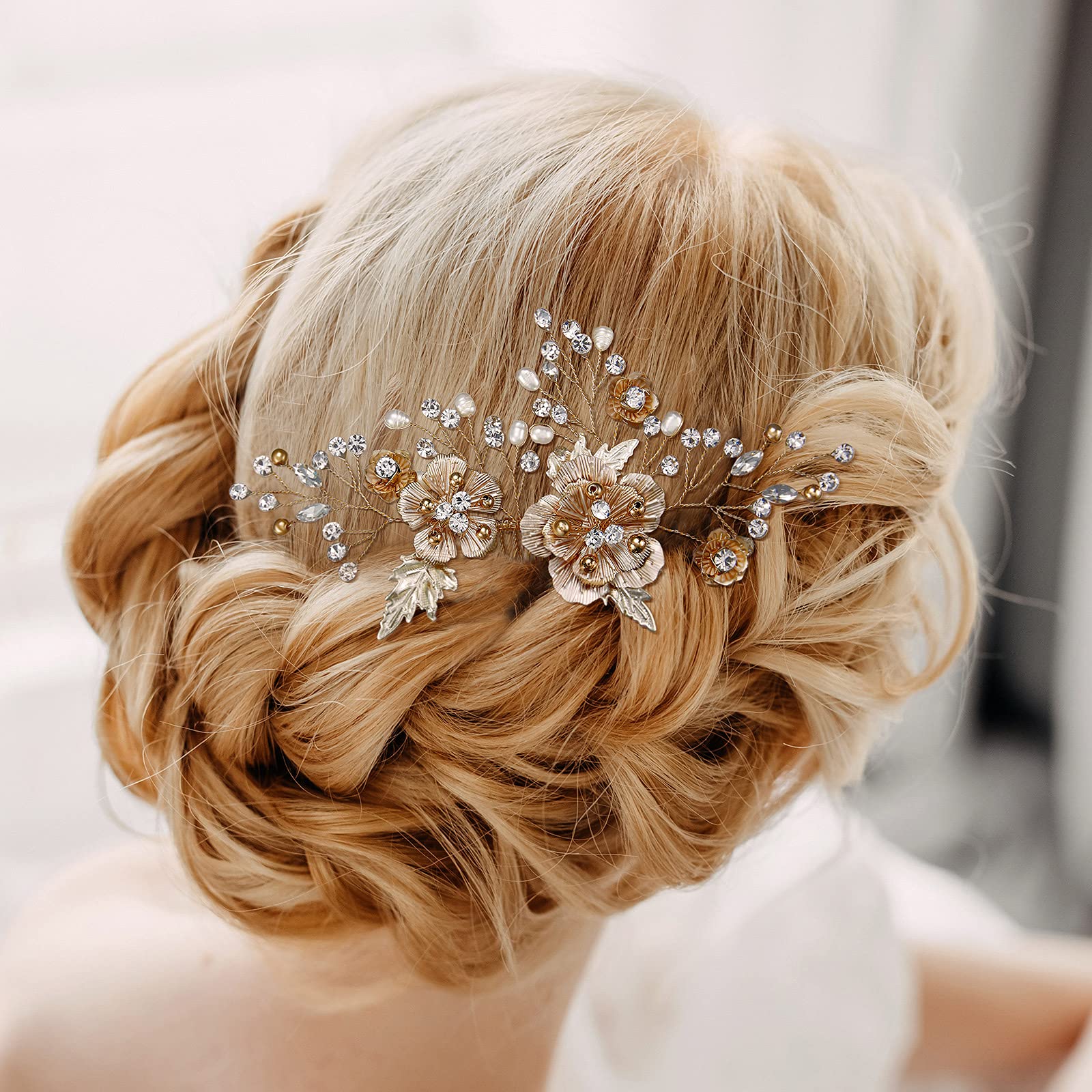Elegant Pearl Flower Wedding Hair Comb - Gold Bridal Hair Accessory for Bride | Perfect for Weddings, Prom & Special Occasions