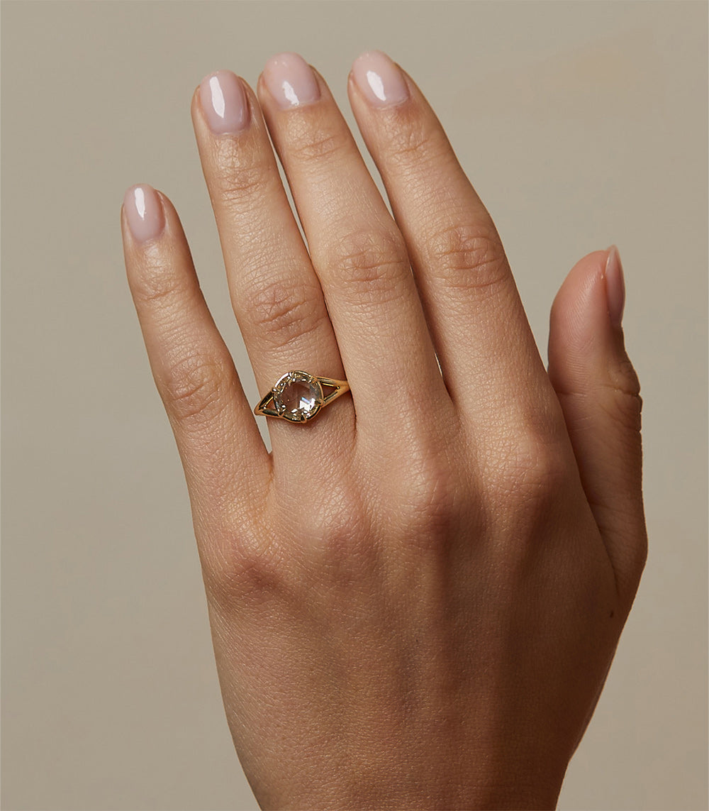 2 Carat Diamond Ring for Women - Elegant Solitaire Engagement & Wedding Band - Perfect for Proposals, Anniversaries, and Special Occasions