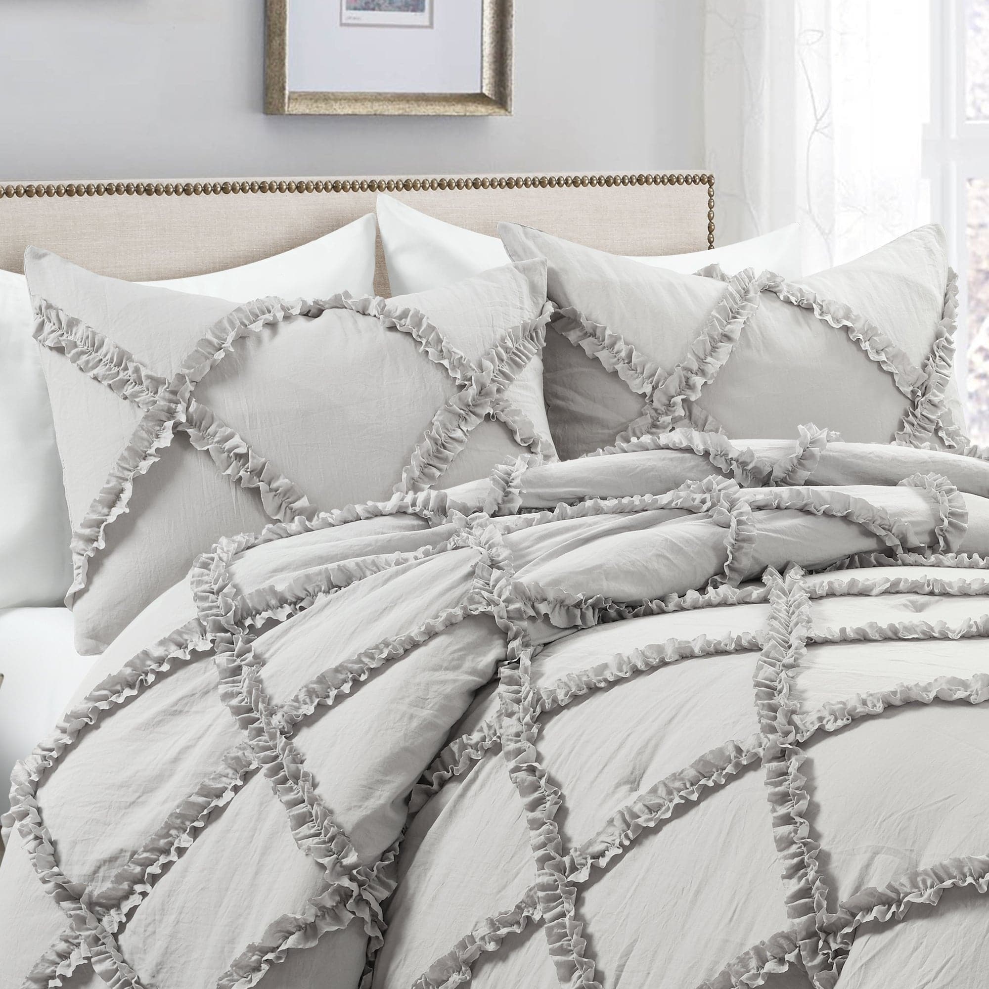 Luxury Ruffle Diamond 3-Piece Comforter Set - Queen Size Bedding with Pillow Shams - Elegant Bedroom Decor for Master Suite or Guest Room