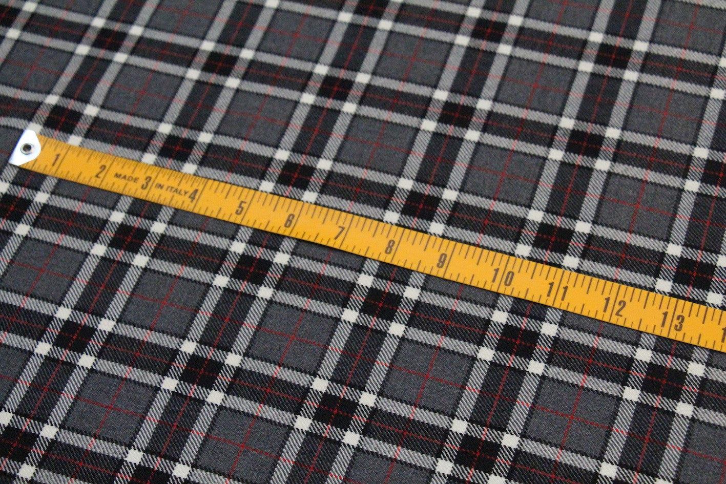 Busini Tartan Plaid Scarf - Soft & Warm Wool Blend Wrap for Women & Men - Perfect for Fall, Winter & Outdoor Activities