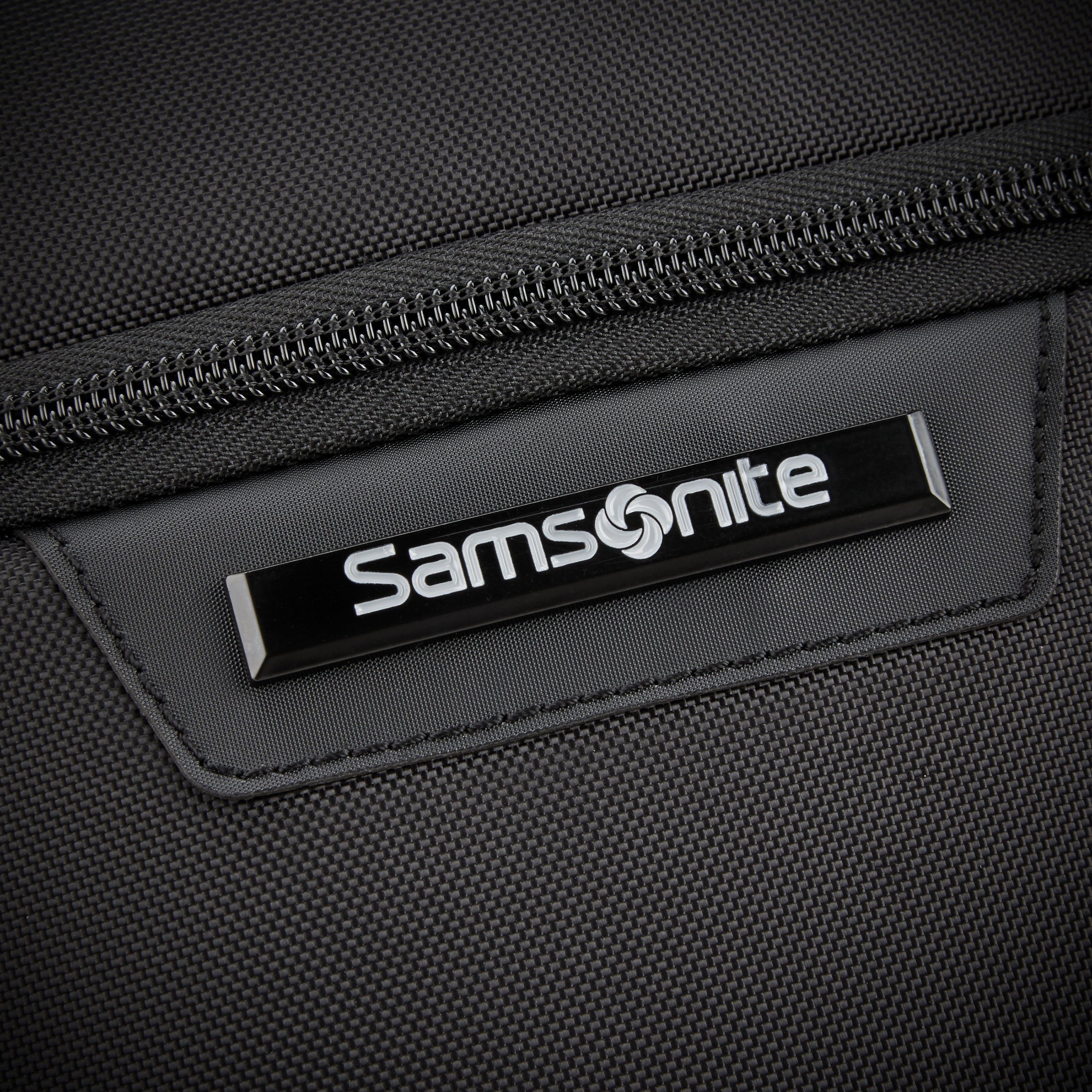Samsonite Classic NXT Standard Backpack - Durable Laptop Backpack for Work & Travel - Water-Resistant Business Backpack with USB Charging Port | Perfect for Commuting, College & Business Trips