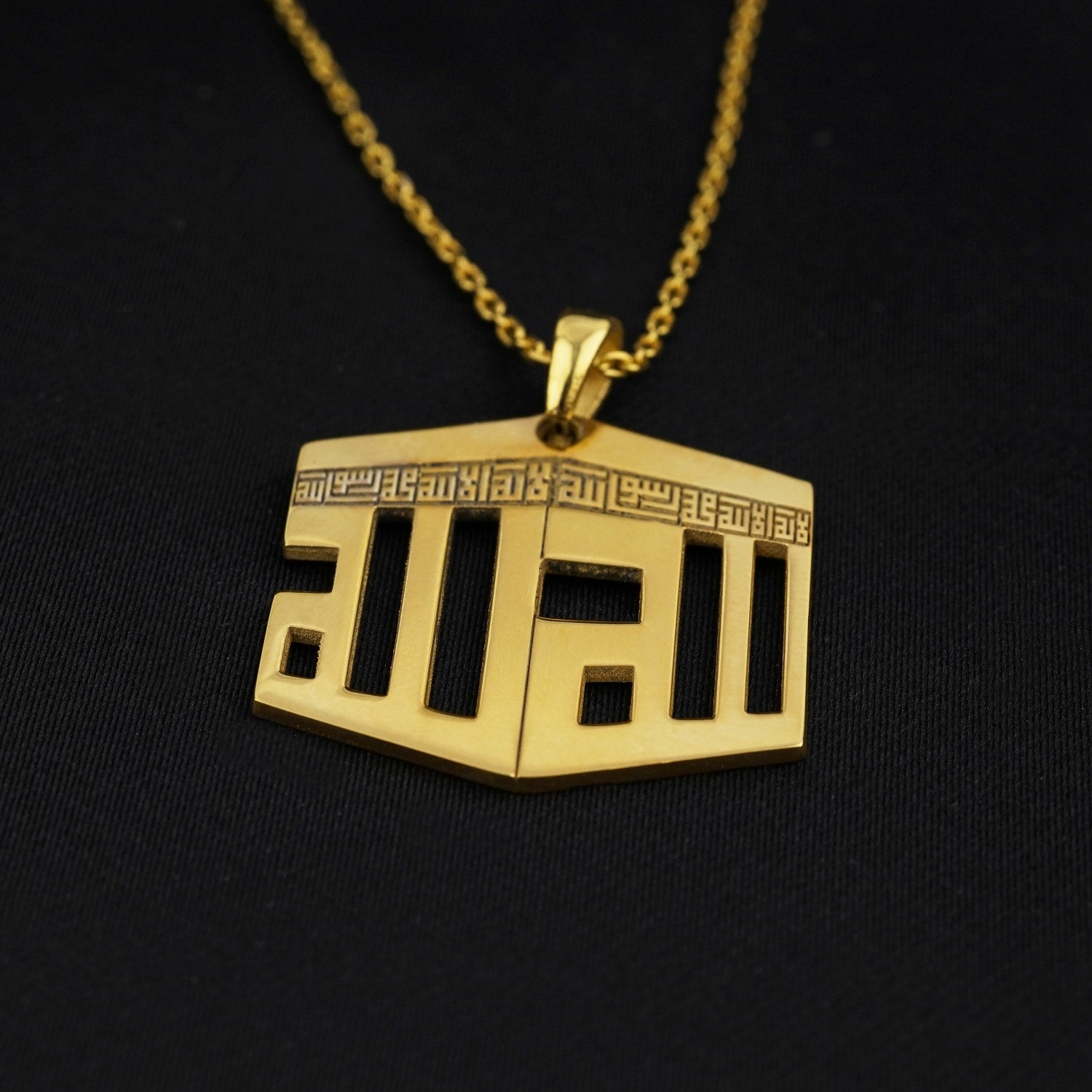 3D Kaaba Design Islamic Necklace - 18K Gold Plated Silver Pendant for Muslim Women | Eid Gift, Ramadan Jewelry, Islamic Fashion Accessory