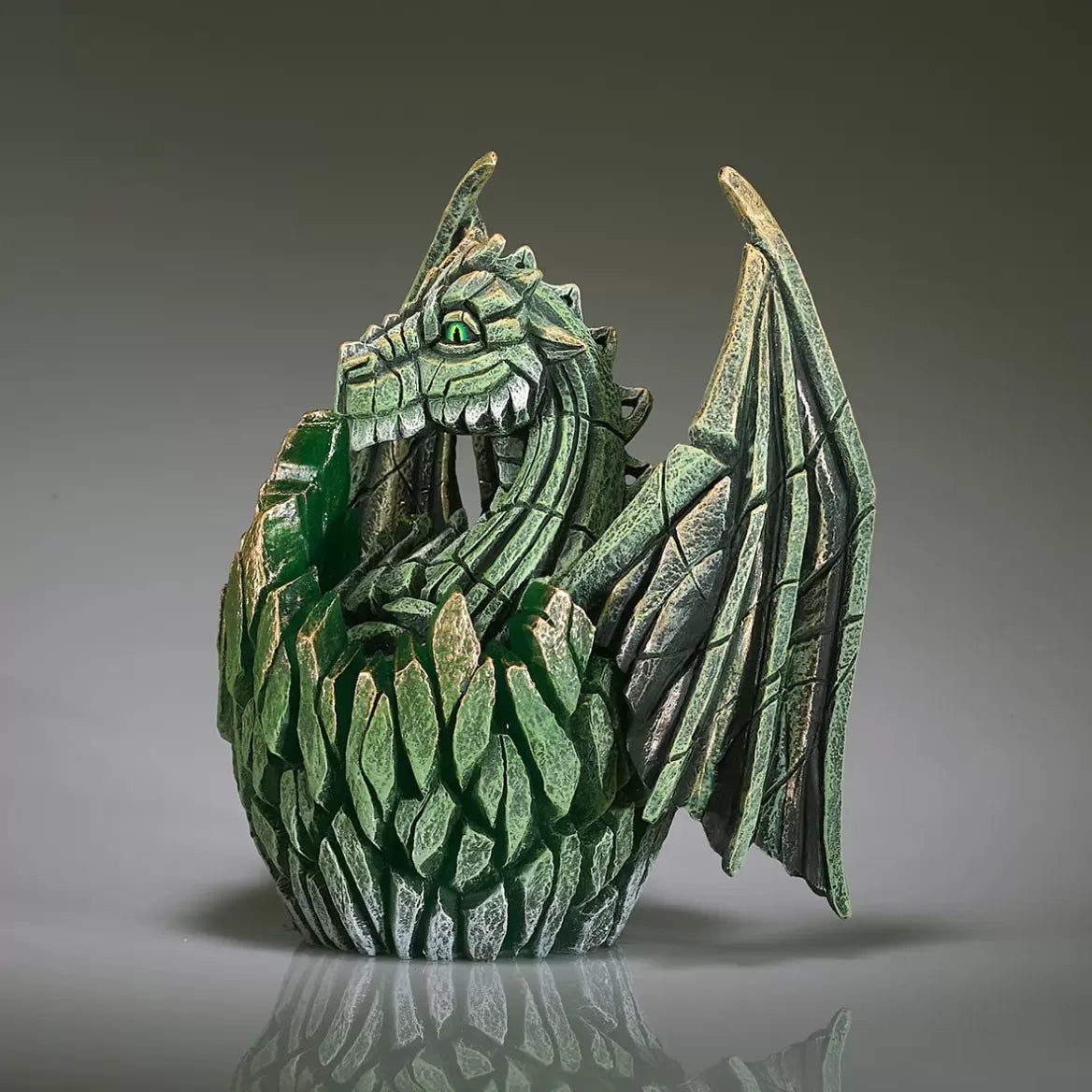 Green Dragon Egg Edge Sculpture - Handcrafted Home Decor for Fantasy & Gothic Style - Perfect for Bookshelf, Desk, or Gift Giving