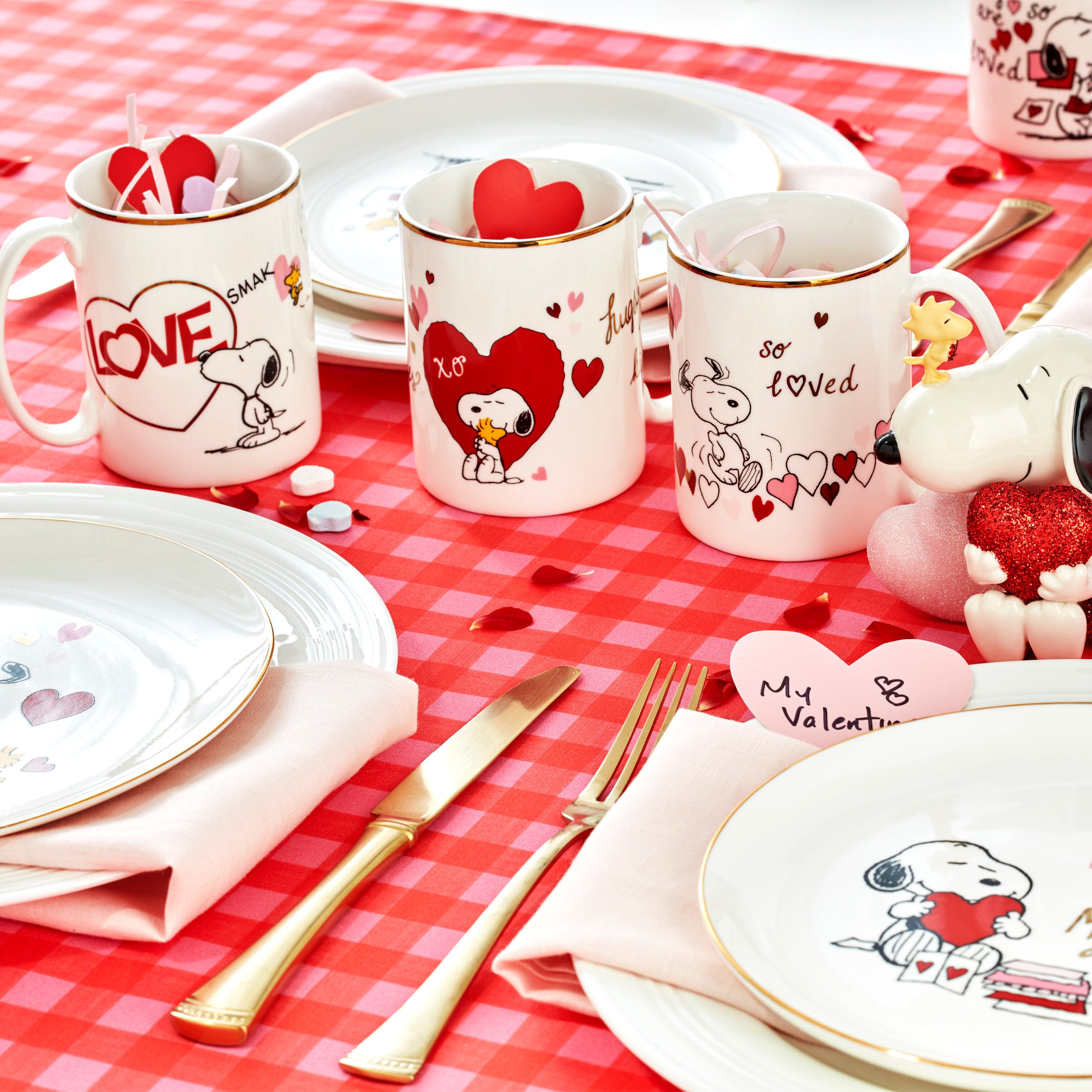 Valentine's Day Snoopy Coffee Mugs Set of 4 - Cute Cartoon Couple Mugs for Coffee, Tea & Hot Chocolate - Perfect for Couples Gift, Anniversary & Romantic Breakfast in Bed
