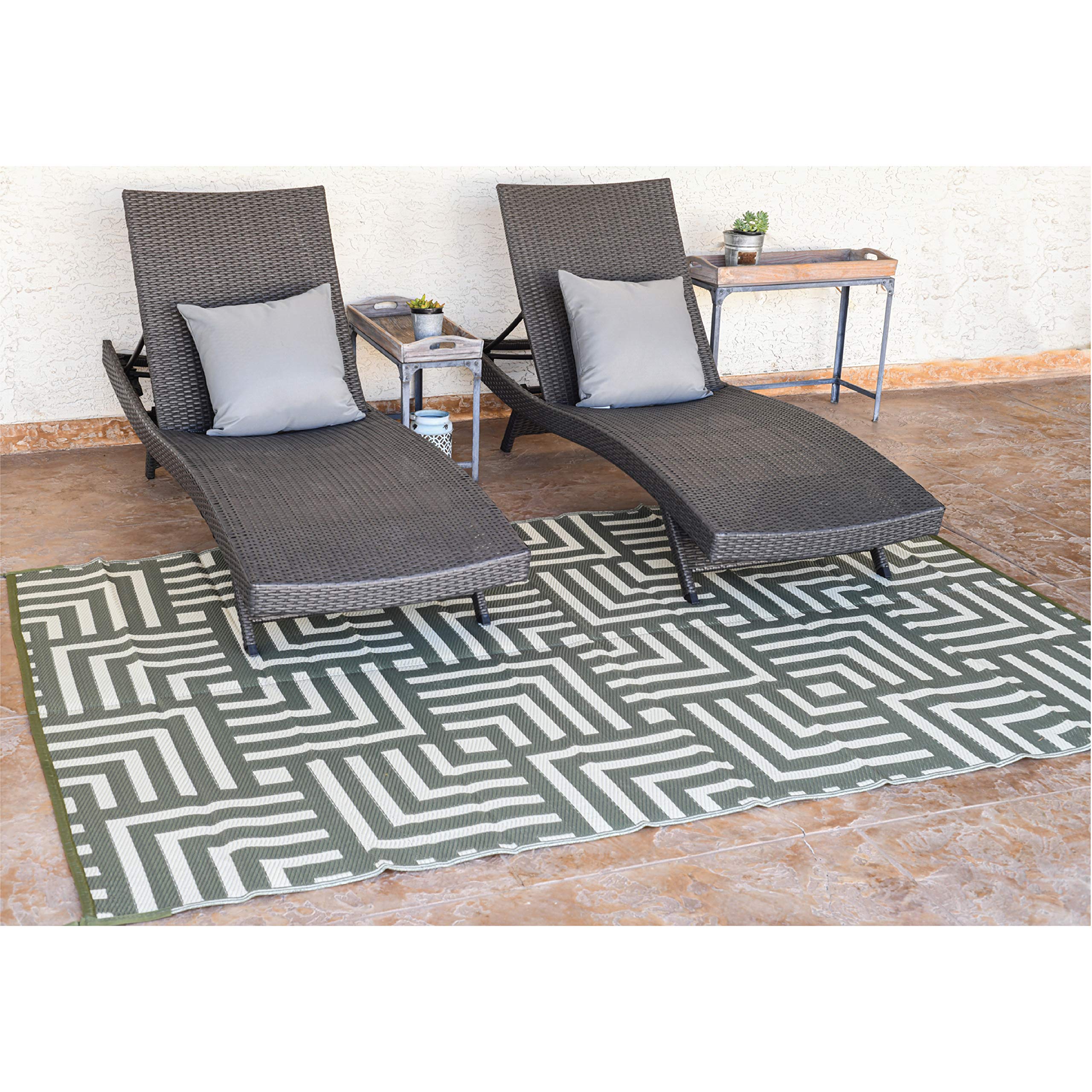 Stylish Camping 274064 4x6 Feet Reversible Plastic Straw Rug - Large Outdoor Floor Mat for RV, Patio, Backyard, Picnic, Beach & Camping - Geometric Design in Olive Green/Beige - Perfect for Outdoor Gatherings, Relaxation and Home Decor