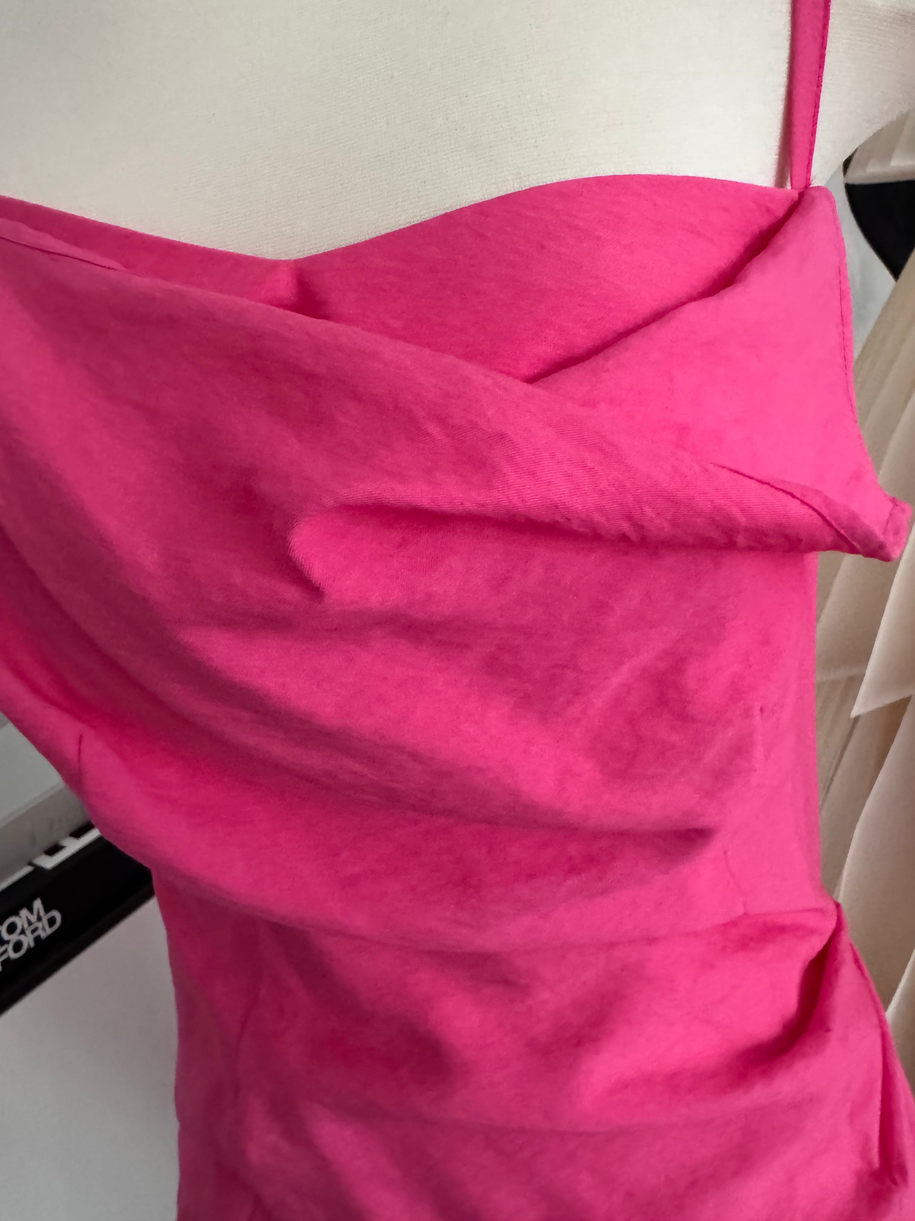JACQUEMUS Fashion Sale - Trendy Clothing & Accessories for Women | Perfect for Casual Outings & Special Events