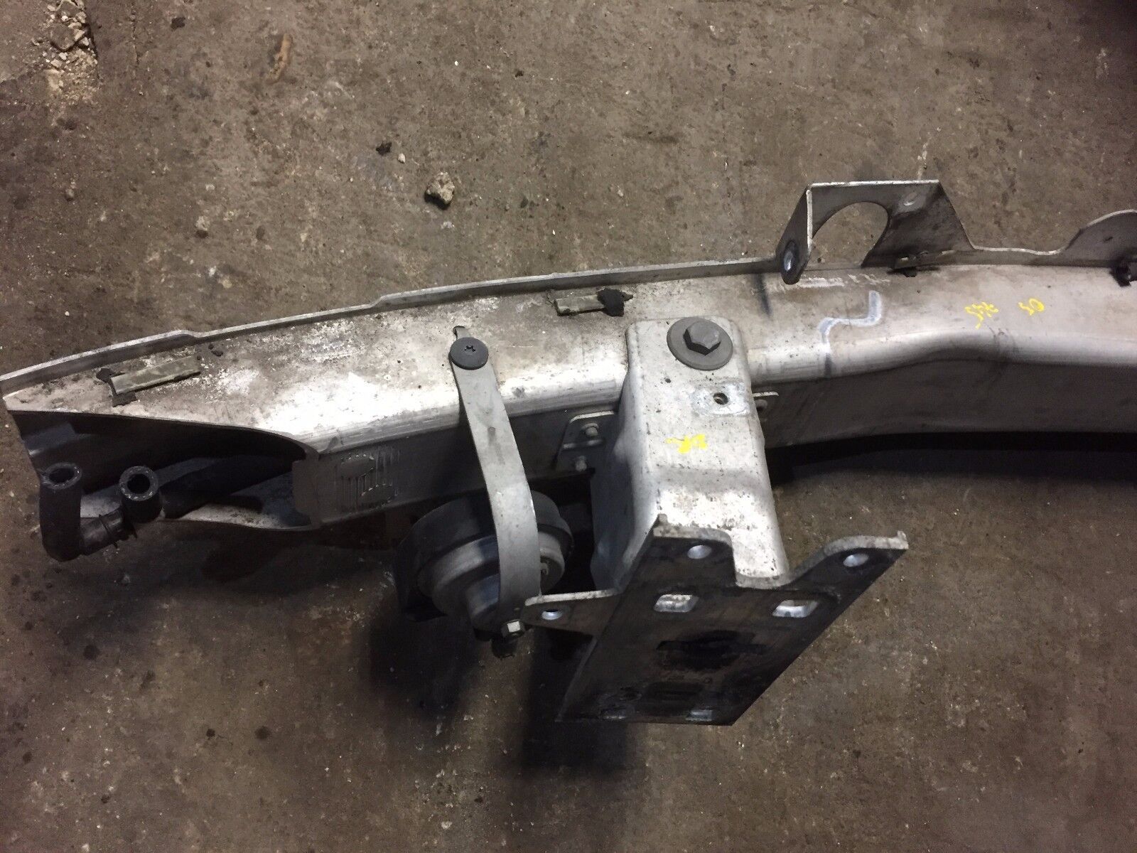 2002-2007 BMW 745Li E65 Front Bumper Reinforcement Impact Bar - OEM Replacement Part for Enhanced Crash Protection | Perfect for Collision Repair & Safety Upgrades