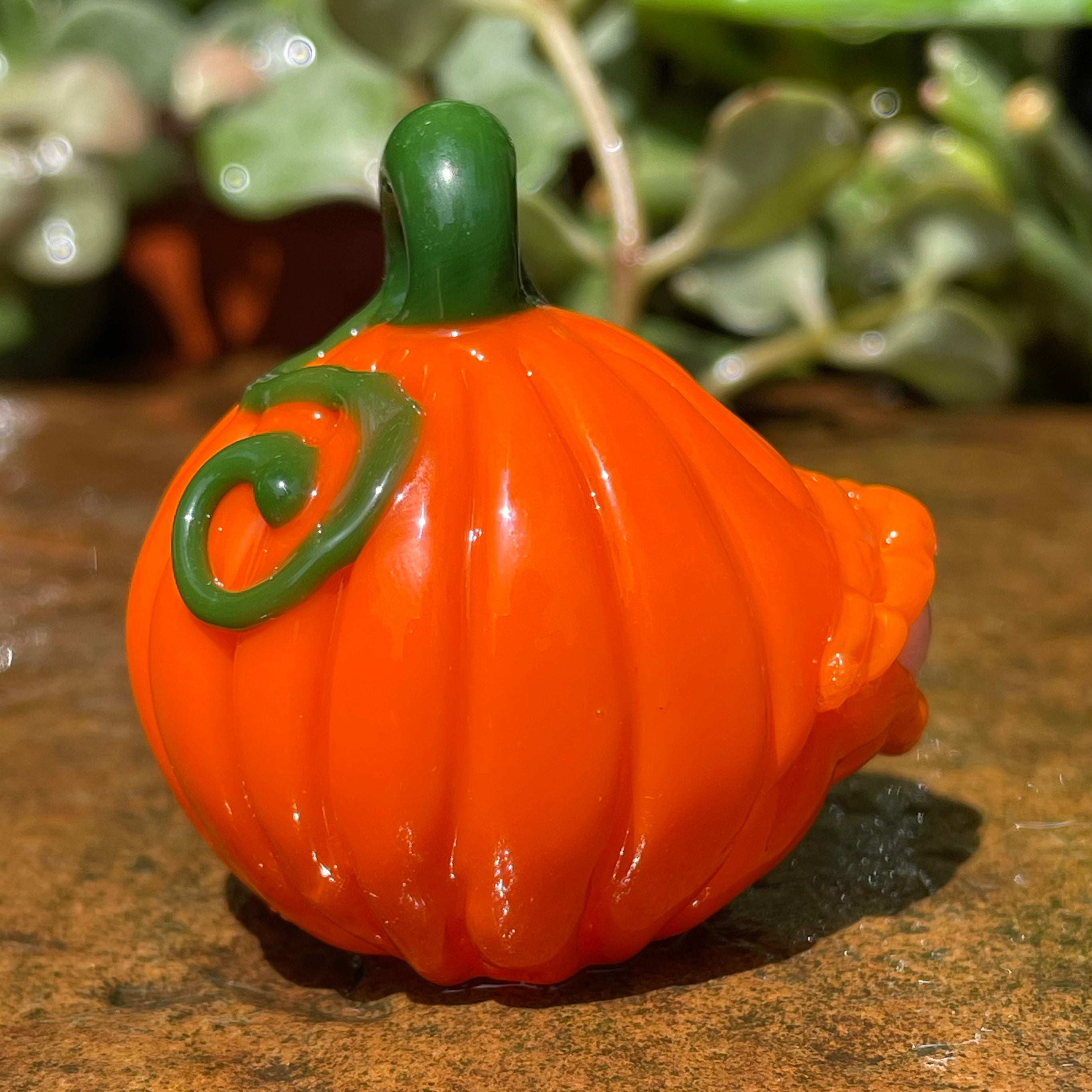 Pumpkin Pendant Necklace - Halloween Jewelry, Fall Fashion Accessory for Women - Perfect for Halloween Parties, Thanksgiving, and Autumn Outfits
