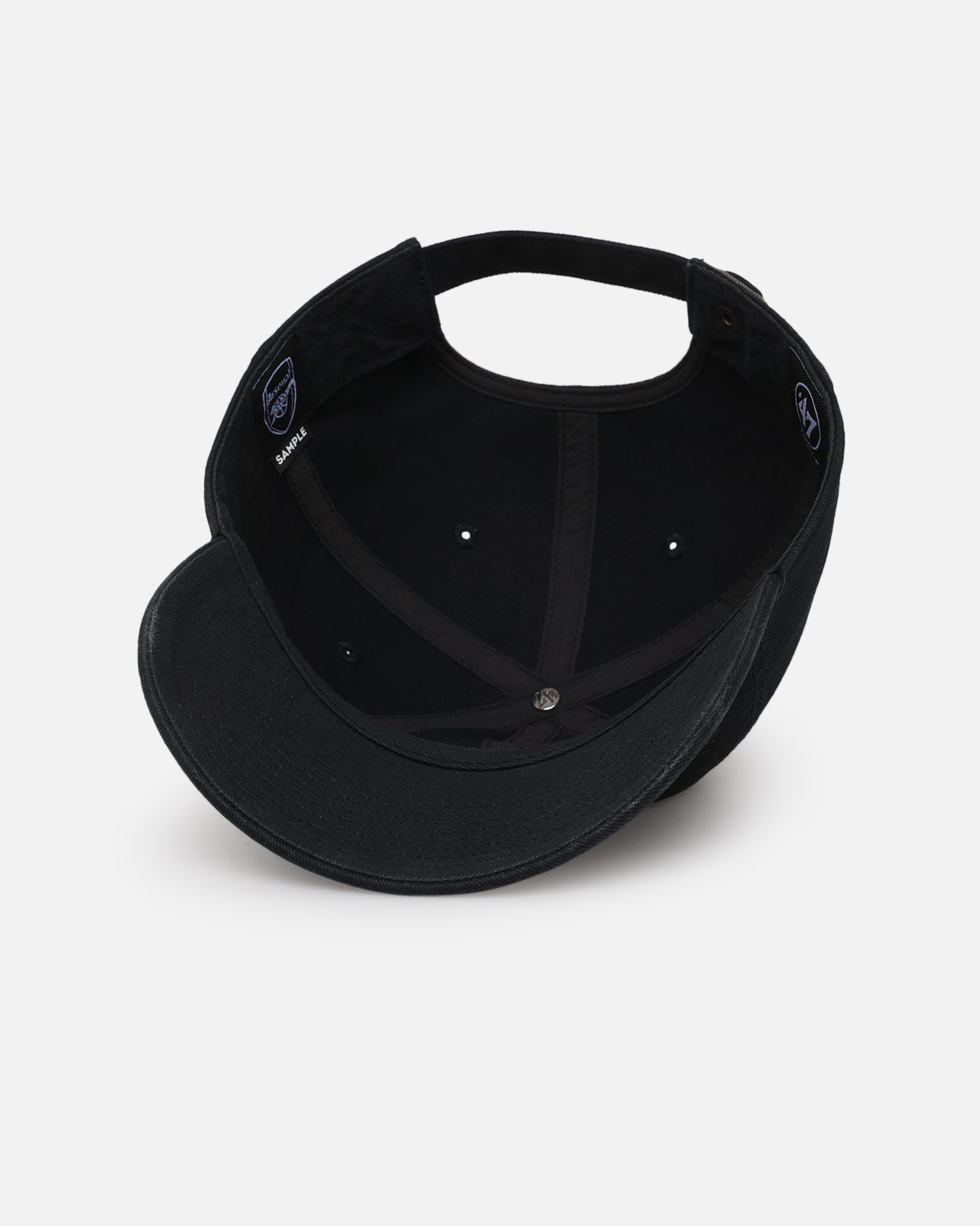47 Brand Arsenal FC 'Metallic' 47 Clean Up Adjustable Strapback Snapback Hat - Black & Gold Baseball Cap for Men, Women - Perfect for Football Games, Streetwear & Casual Outfits