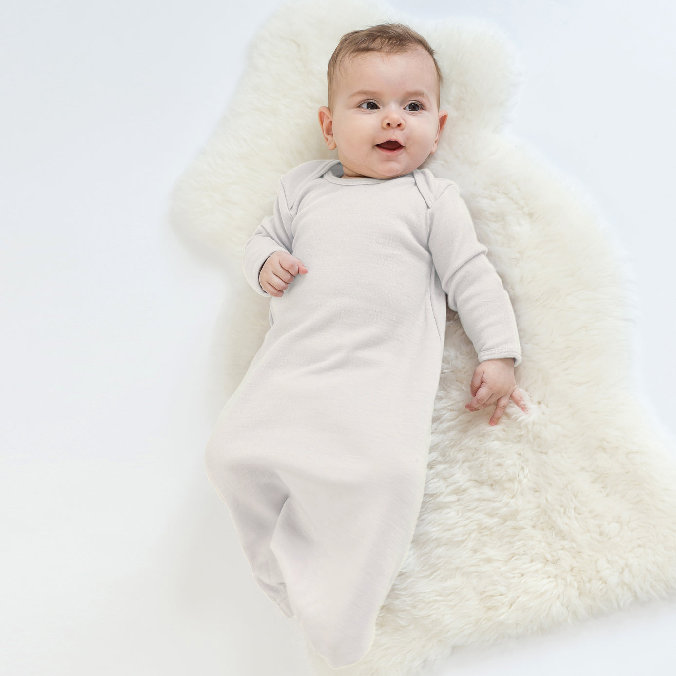 Soft Merino Wool Baby Gown for Newborns 0-6 Months - Beige Organic Sleepwear for Cozy Nursery Nights & Gentle Skin Care