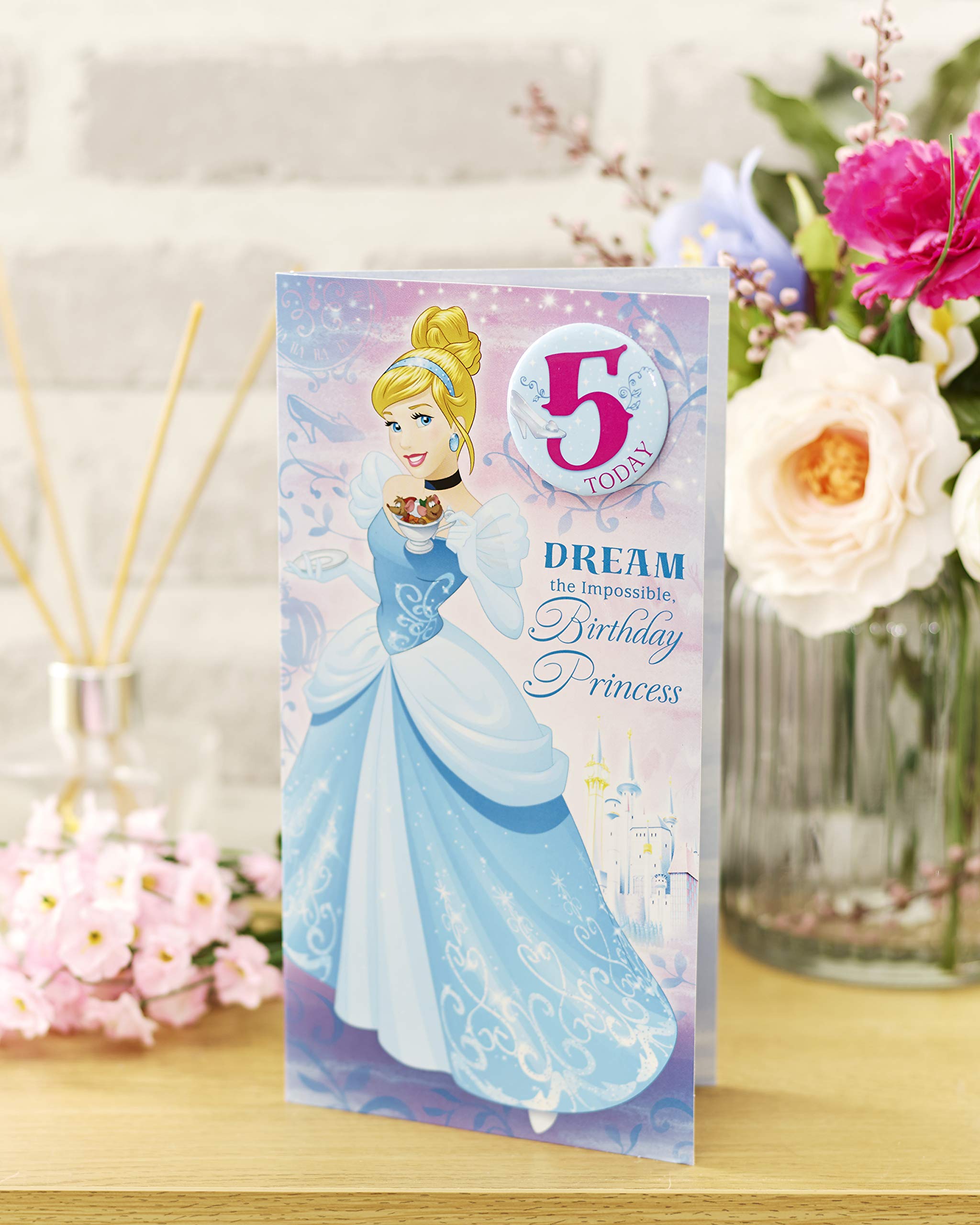 Princess Cinderella 5th Birthday Card with Badge - Disney Themed Greeting Card for 5 Year Old Girls - Perfect Gift for Birthday Parties, Celebrations & Special Moments
