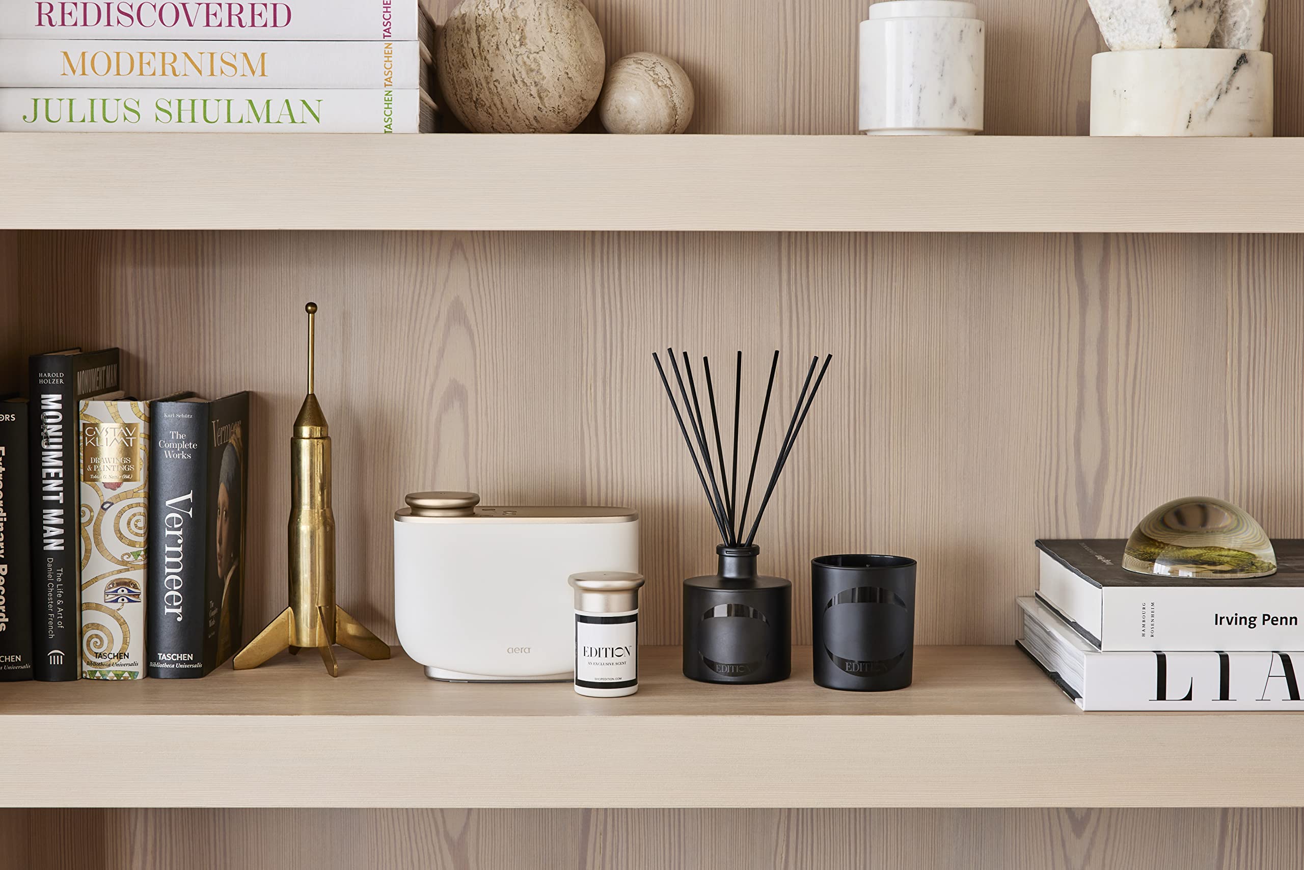 EDITION Room Diffuser & Scent Capsule Set - Luxury Hotel Aroma with Black Tea, Bergamot & Cedarwood Notes - Perfect for Home, Office & Spa Relaxation