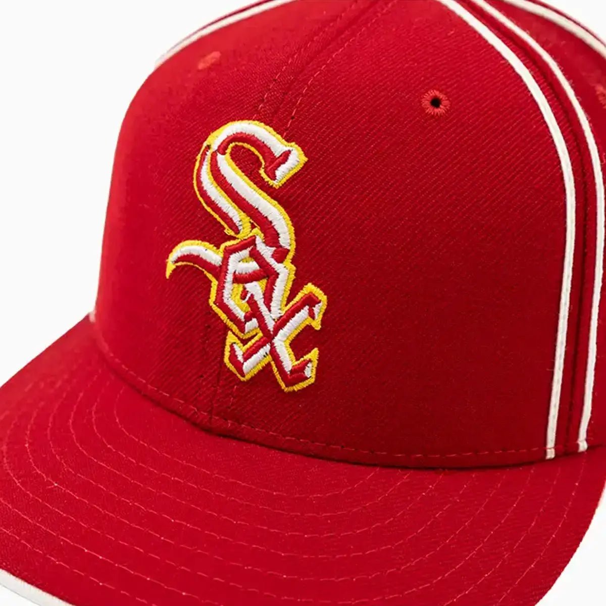 Chicago White Sox MLB 59FIFTY Fitted Hat - Official New Era Baseball Cap for Men & Women - Perfect for Games, Collecting & Streetwear Fashion