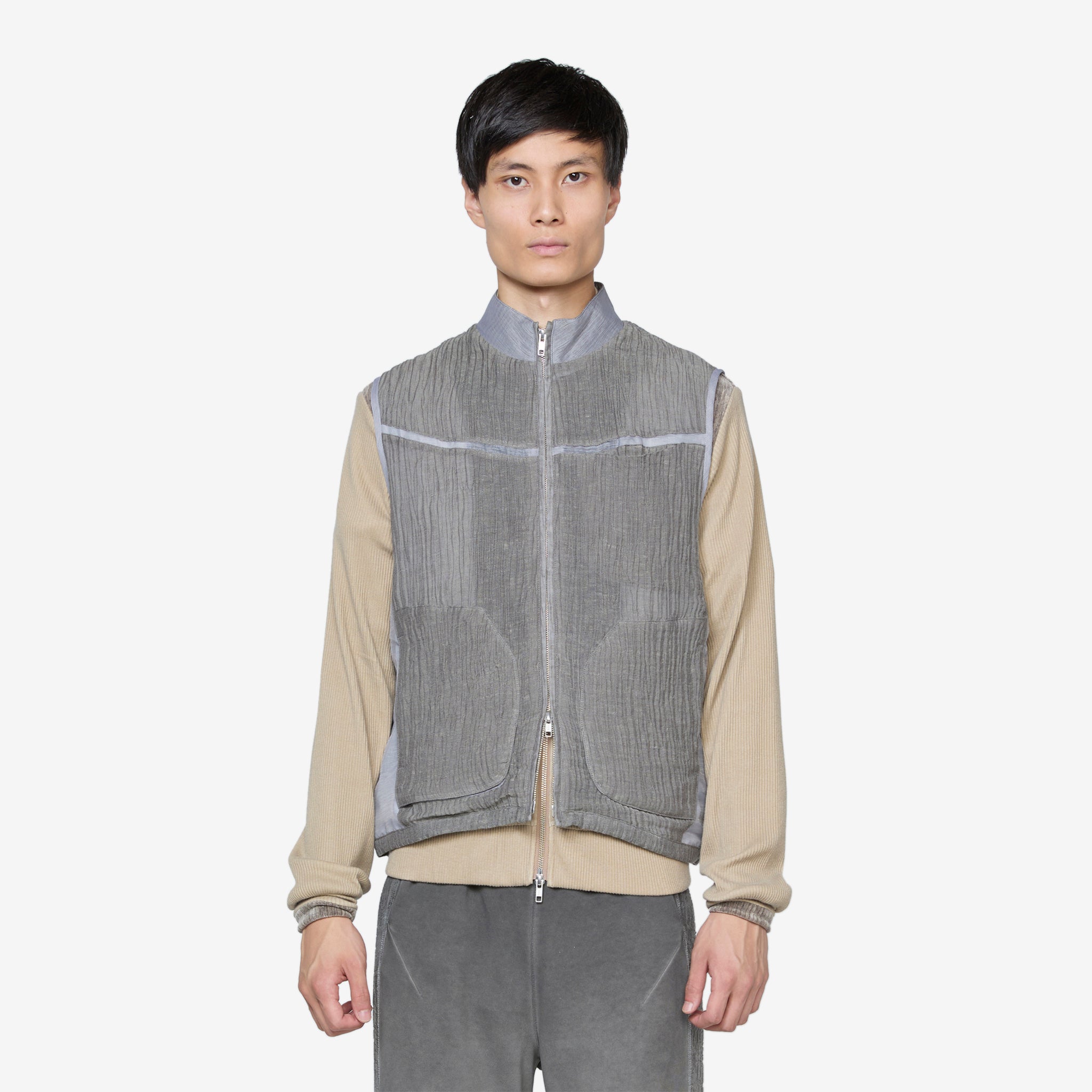Ep.5 01 Men's Casual Vest in Gray - Lightweight Layering for Outdoor Activities & Streetwear Fashion